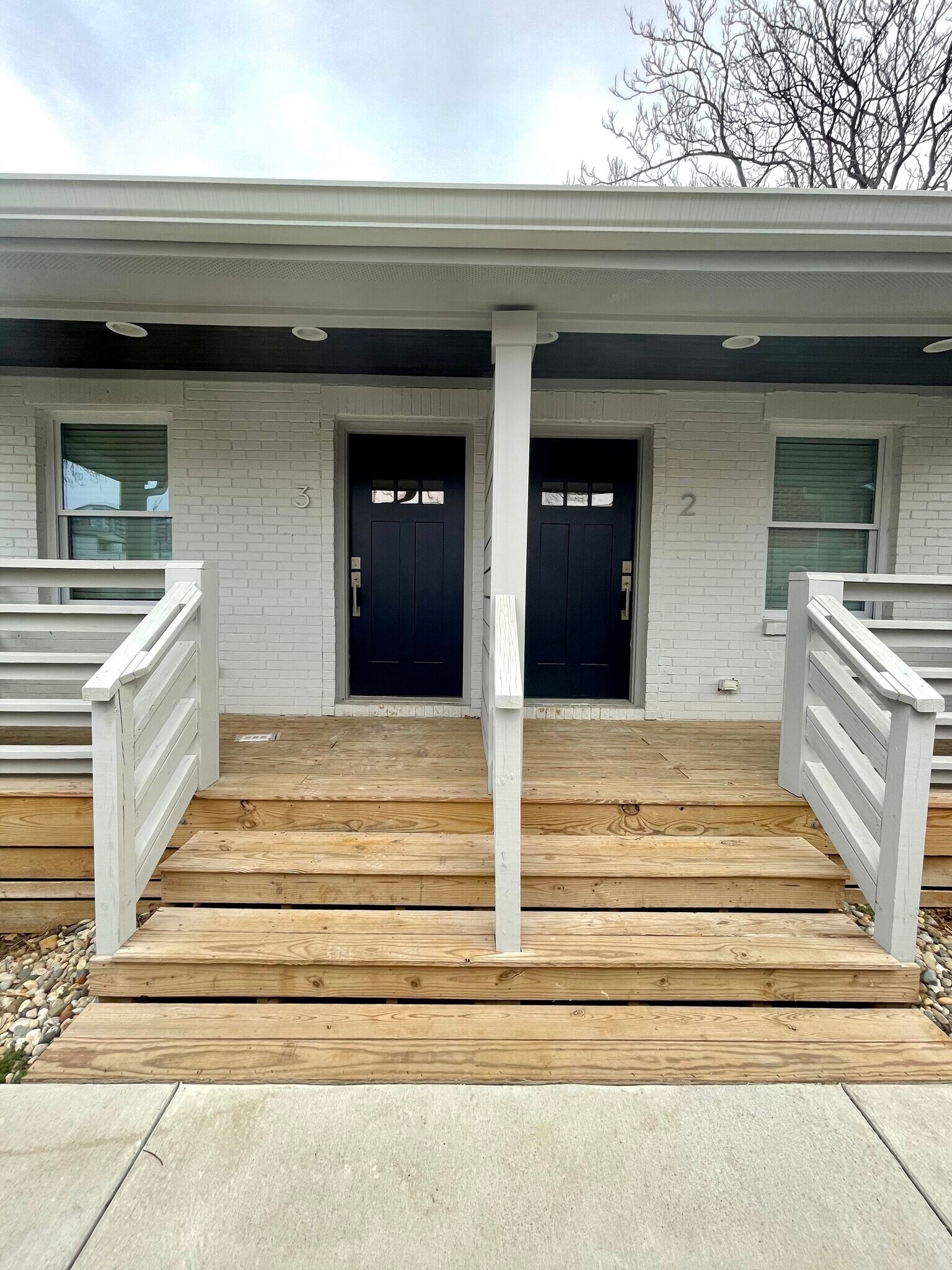 1300 Hawkins St Unit: 3