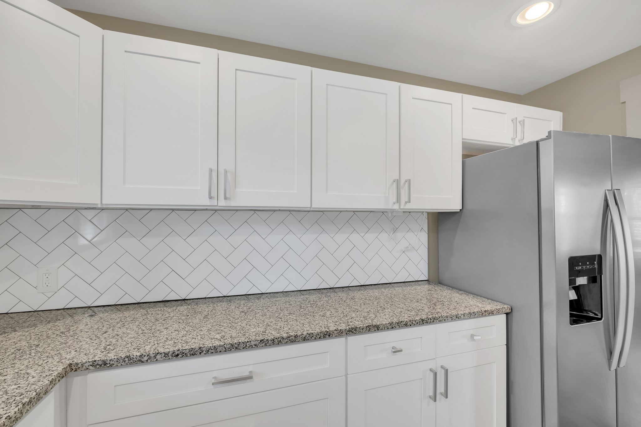 1300 Hawkins St Unit: 4