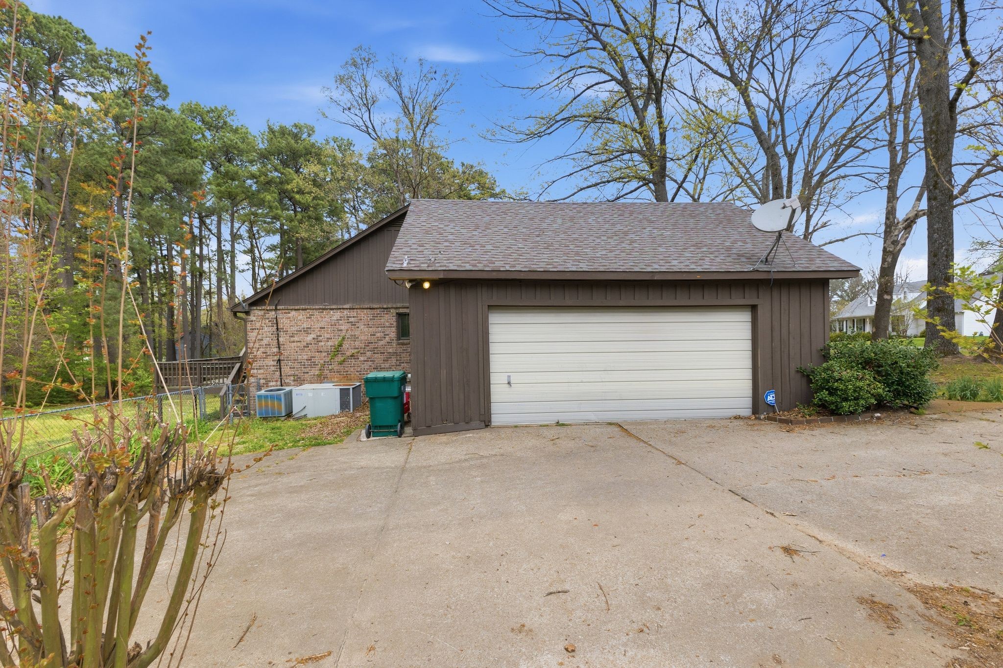 31 Colonial Cv
