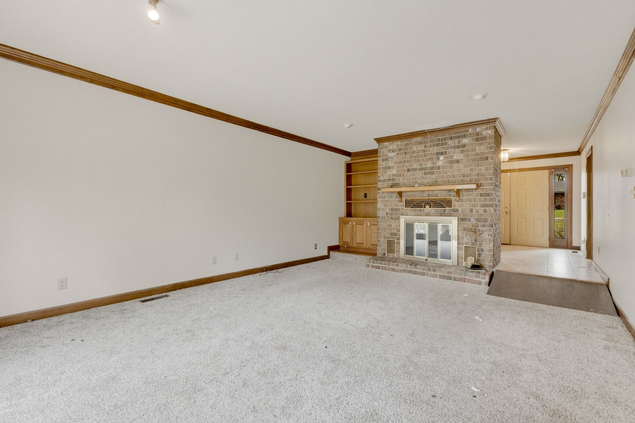 31 Colonial Cv