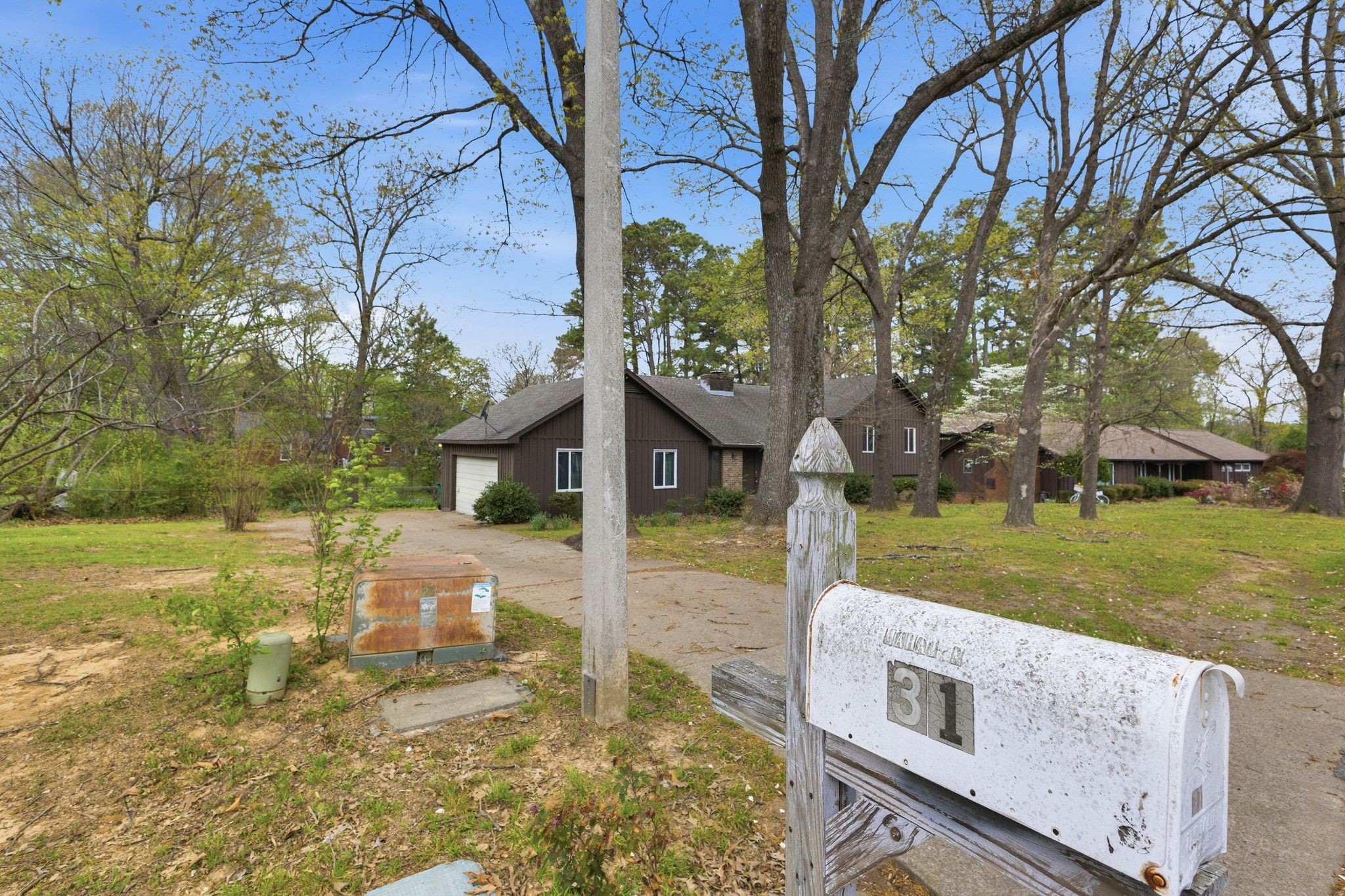 31 Colonial Cv