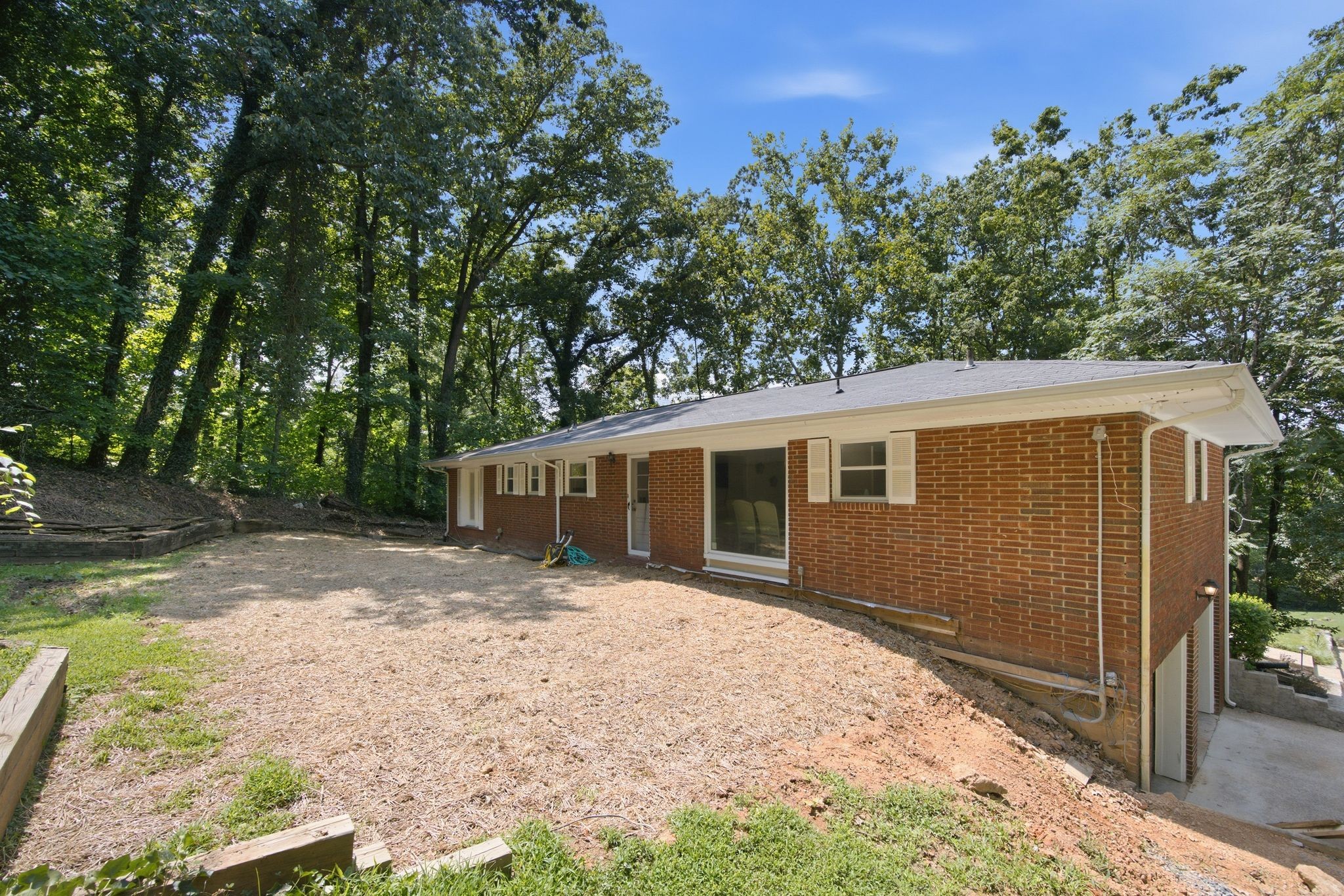 610 W Shadowlawn Dr