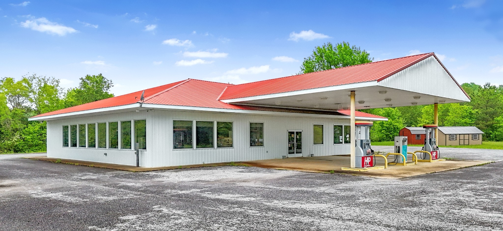 313 N Main St