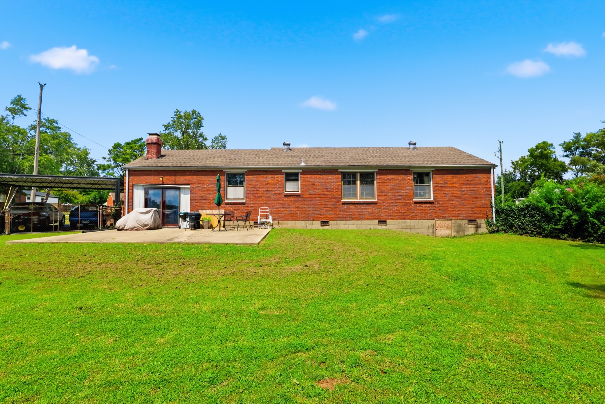 2517 David Dr