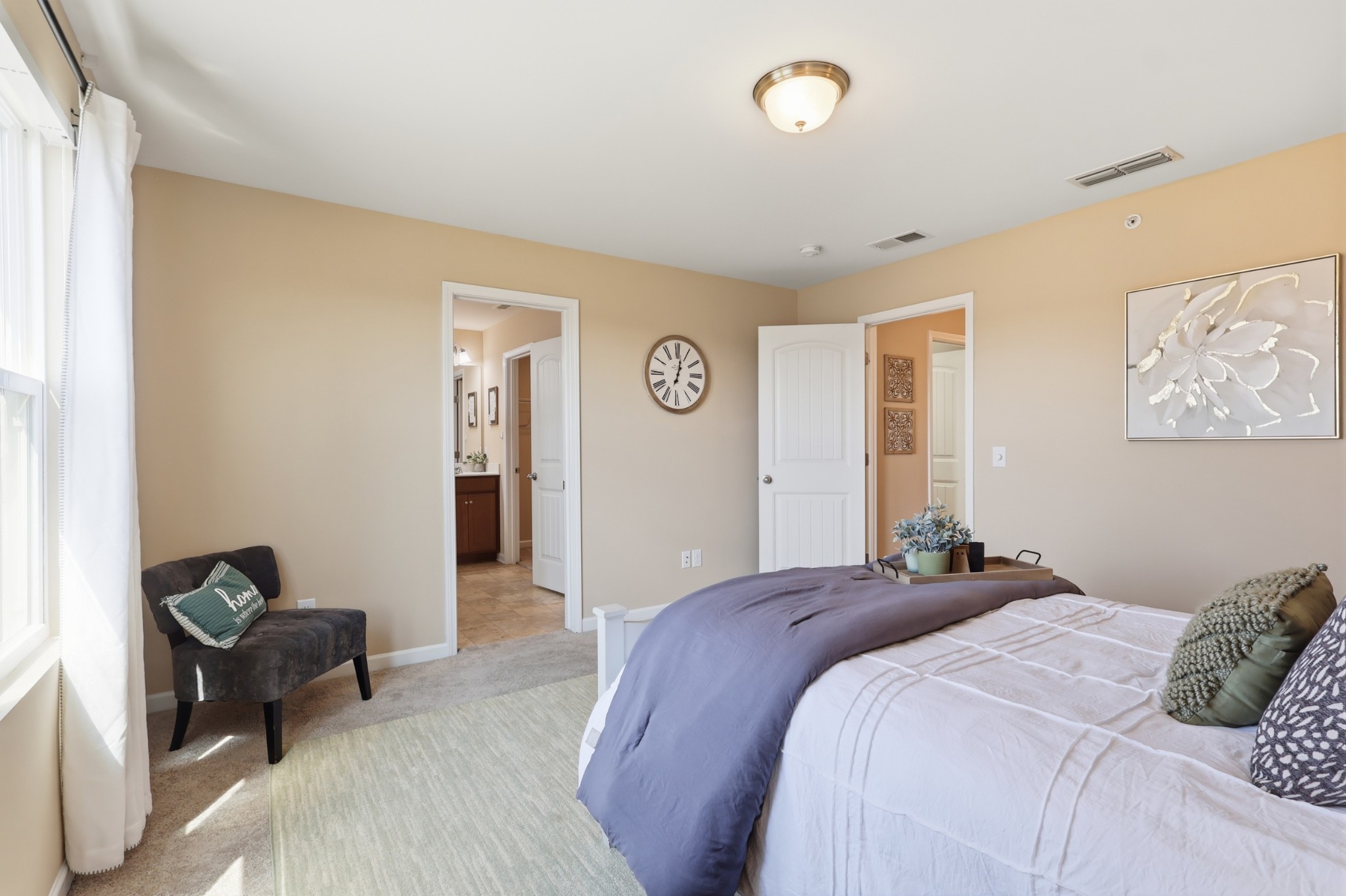 805 Kennear Ln