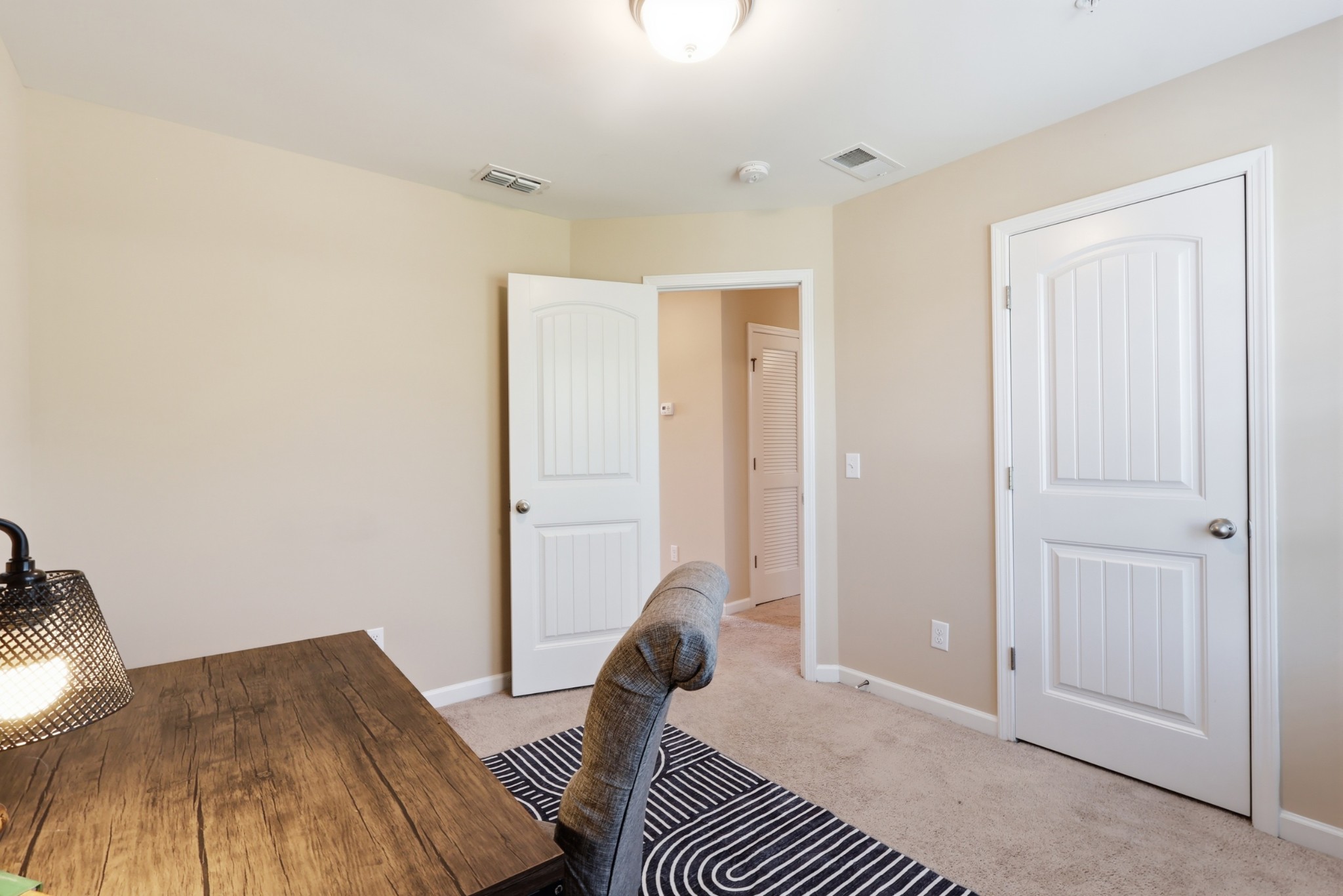 805 Kennear Ln