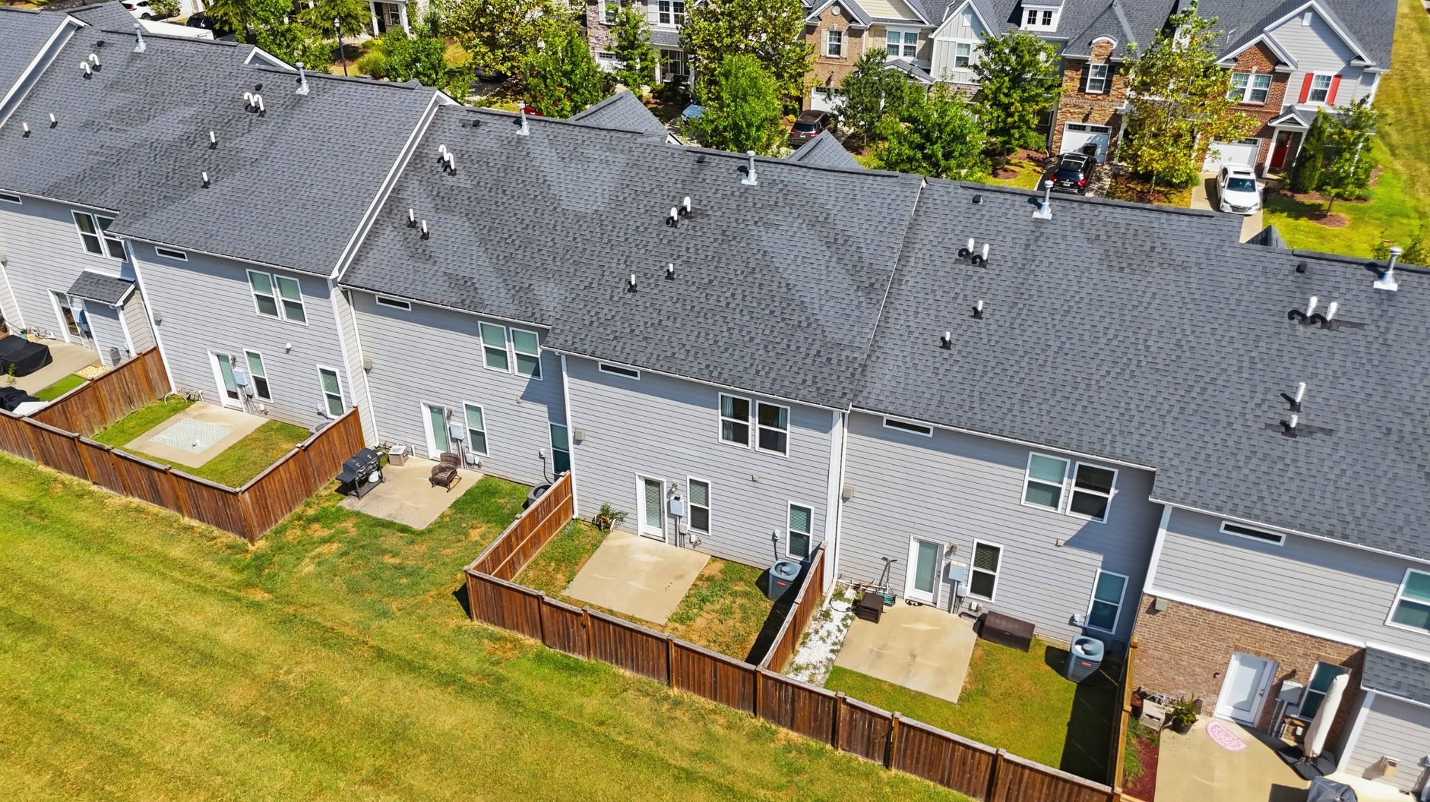 805 Kennear Ln