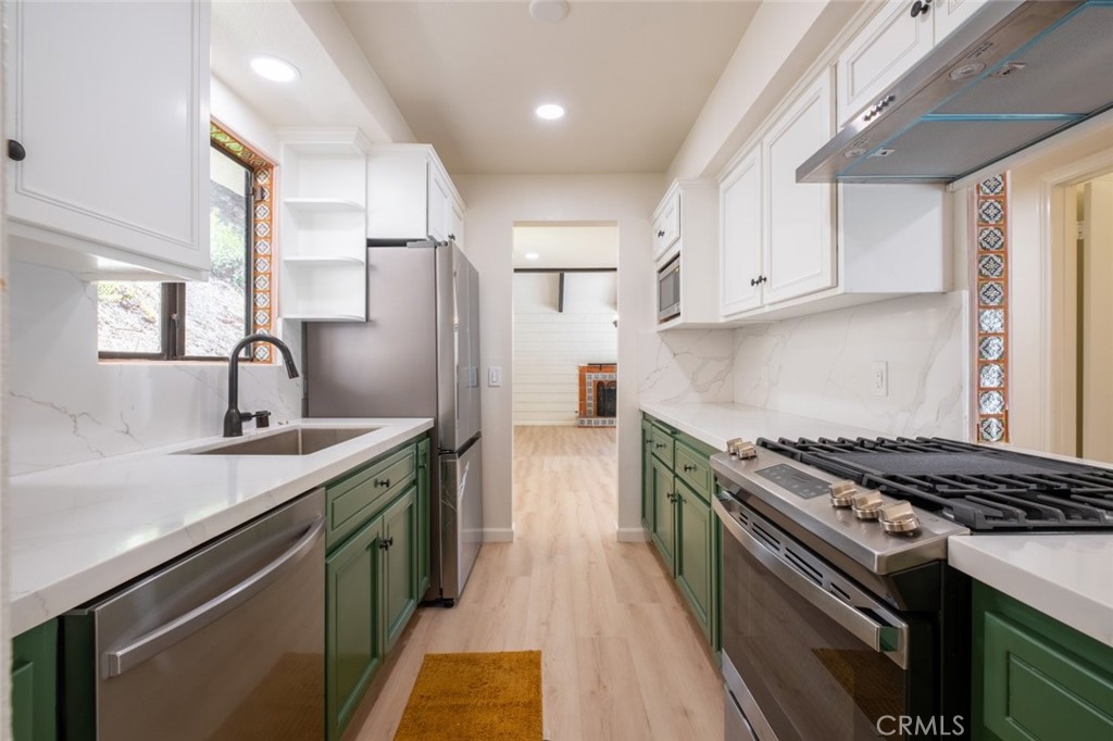 1774 Hillcrest Avenue