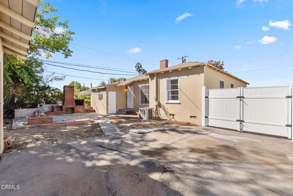 6116 Klump Avenue Avenue