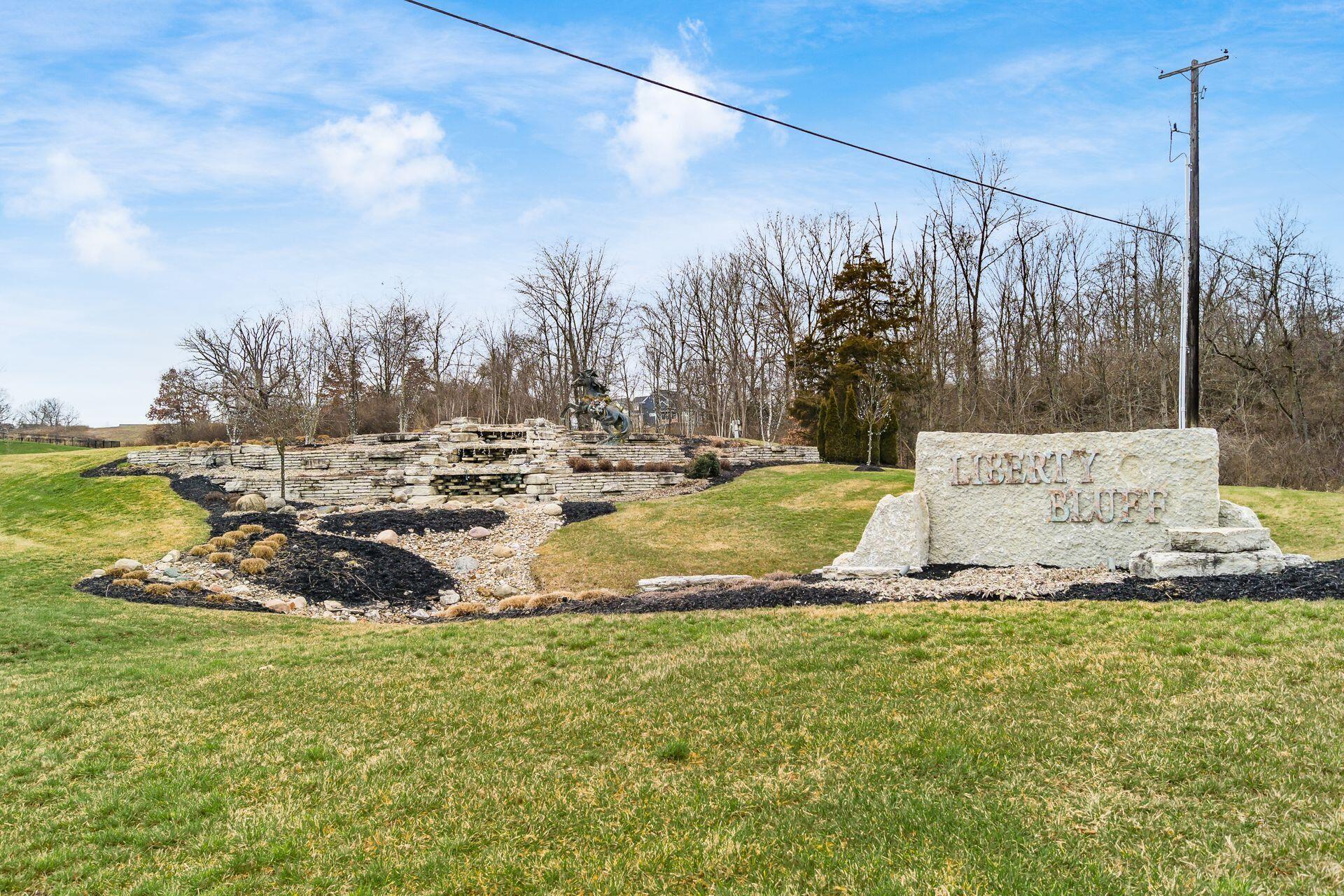 1924 Liberty Bluff Drive