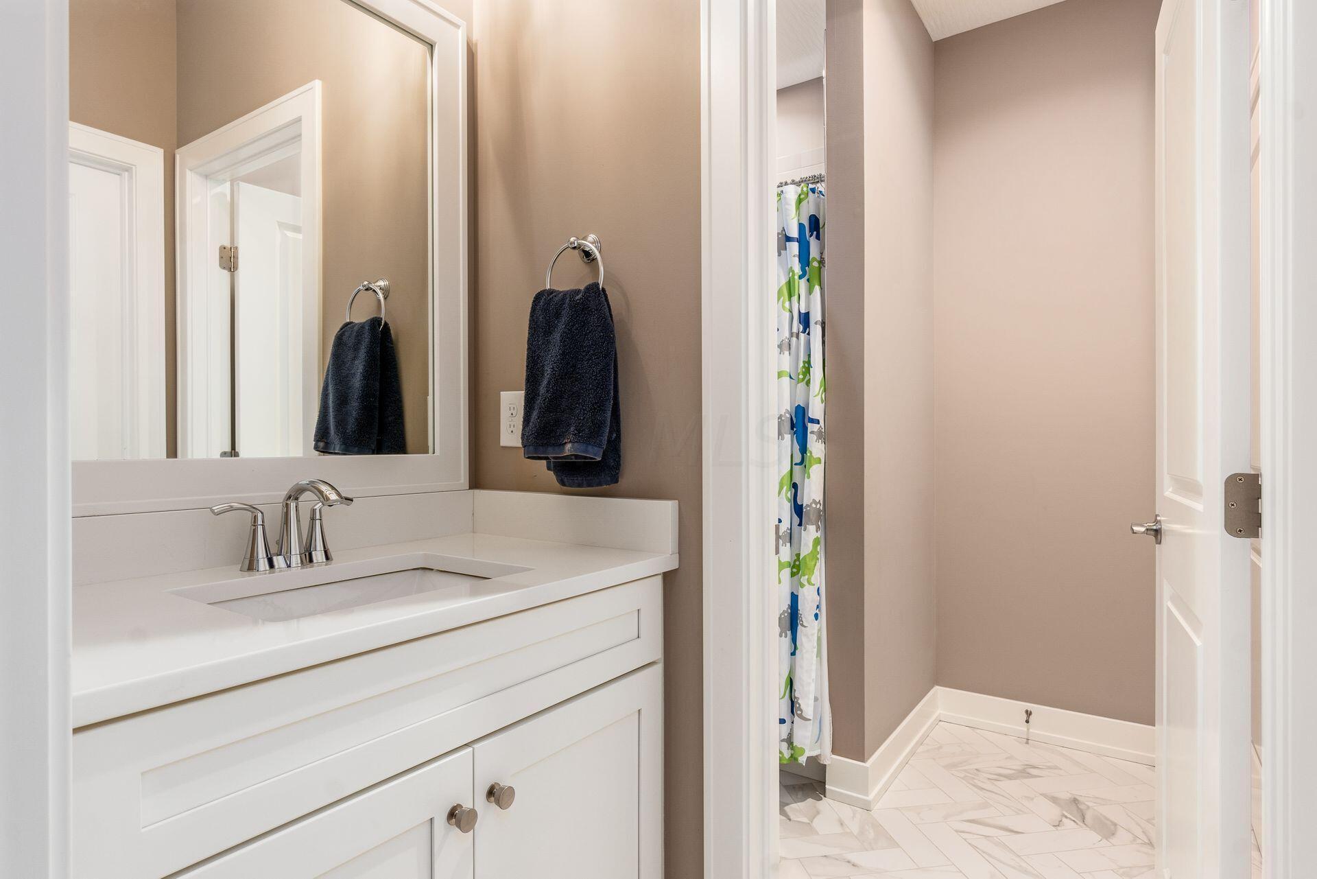 1924 Liberty Bluff Drive