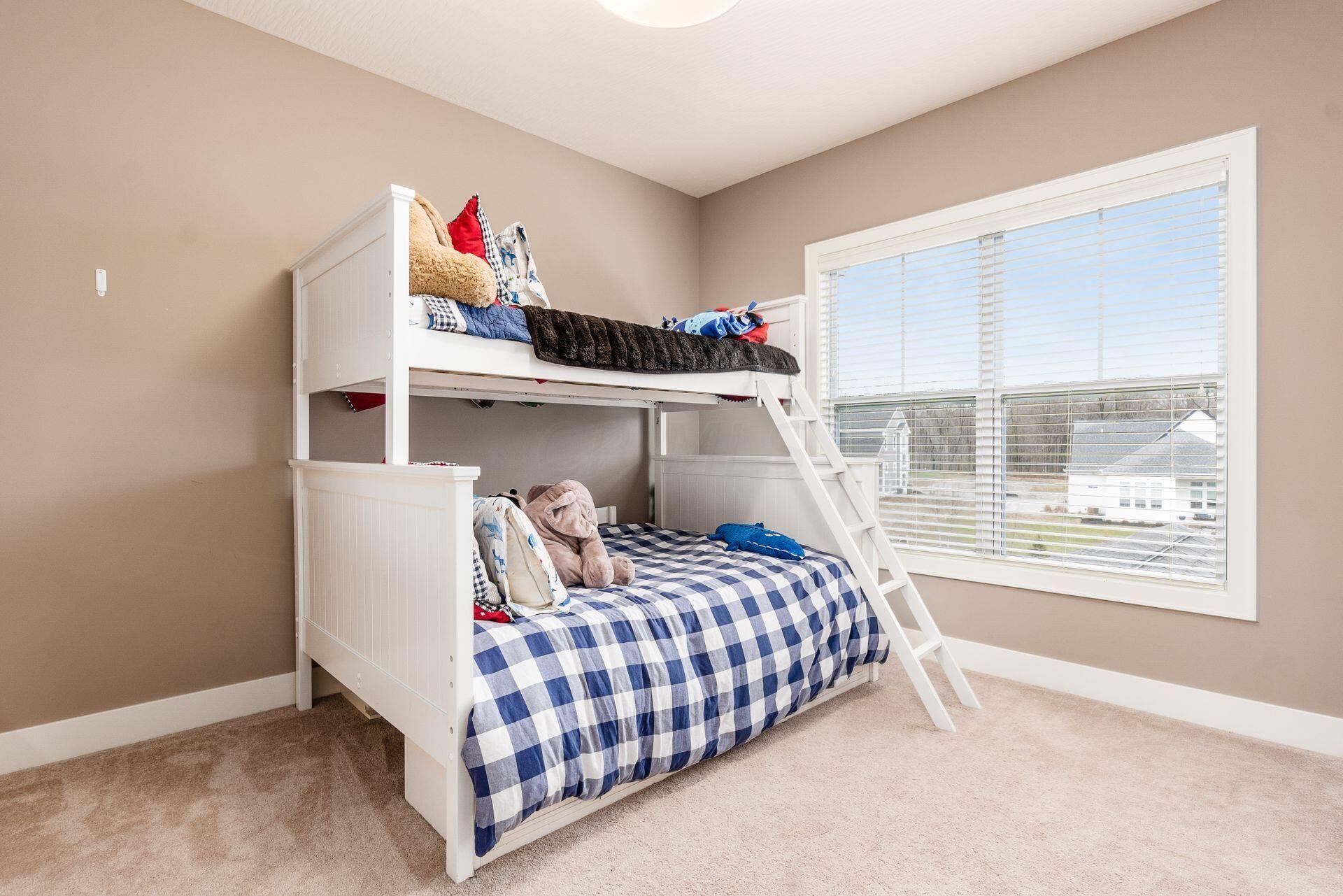 1924 Liberty Bluff Drive