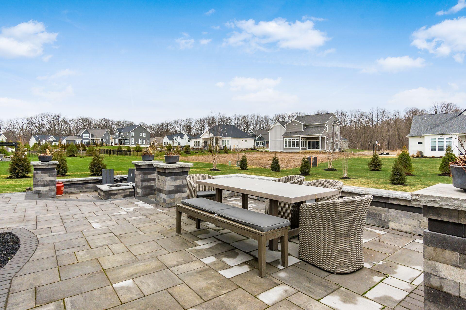 1924 Liberty Bluff Drive