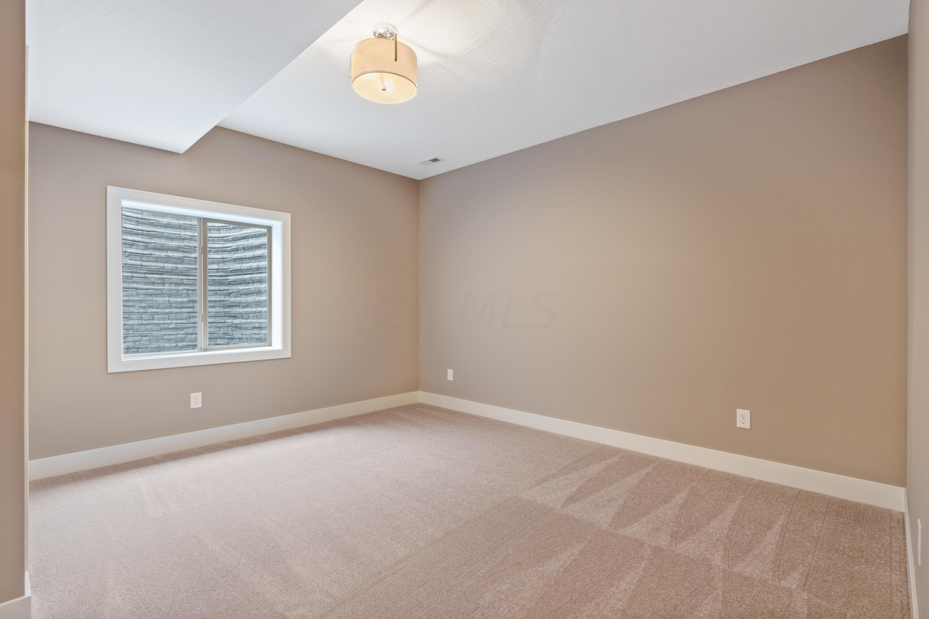 1924 Liberty Bluff Drive