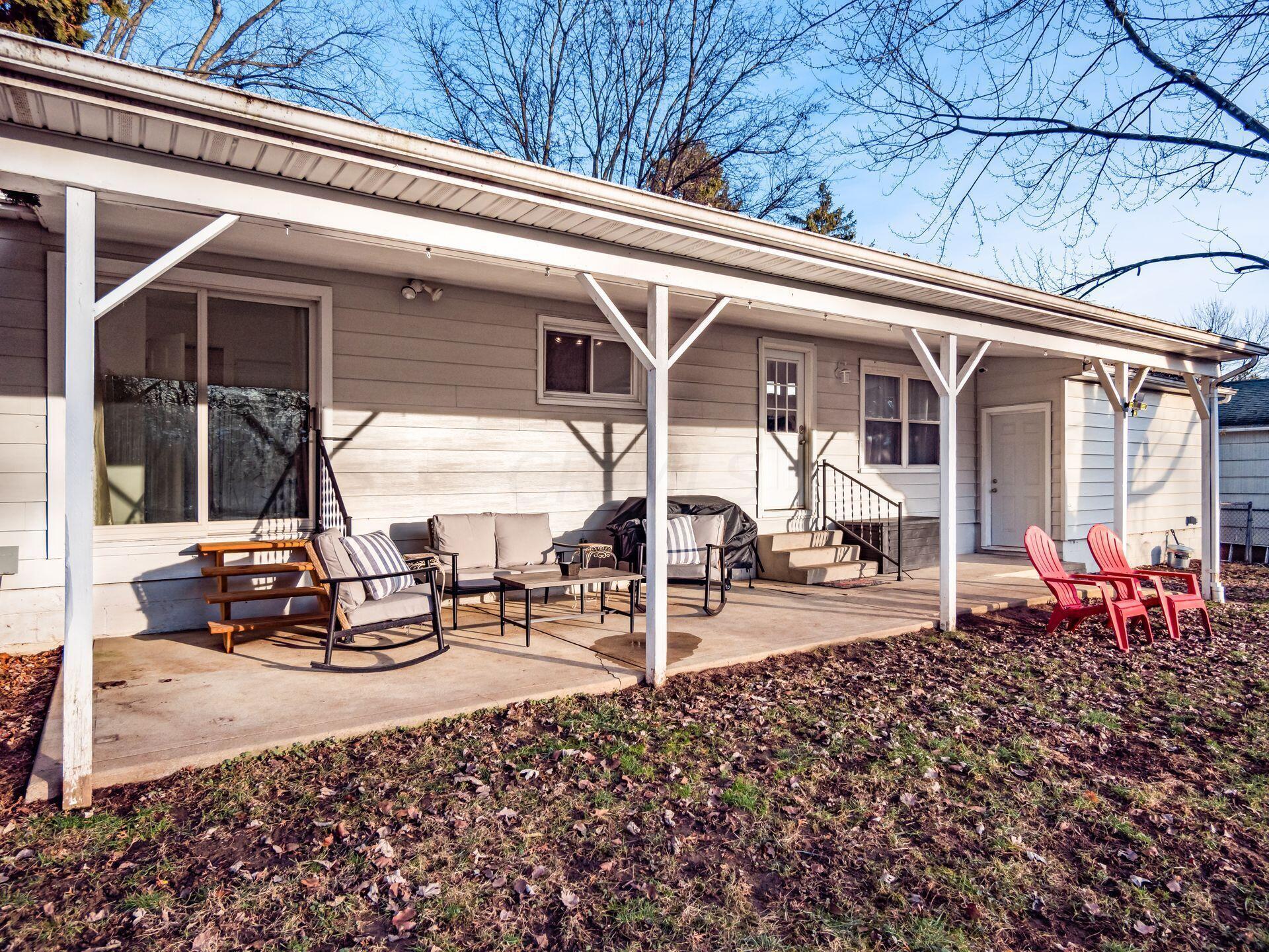 1047 Lancaster Avenue