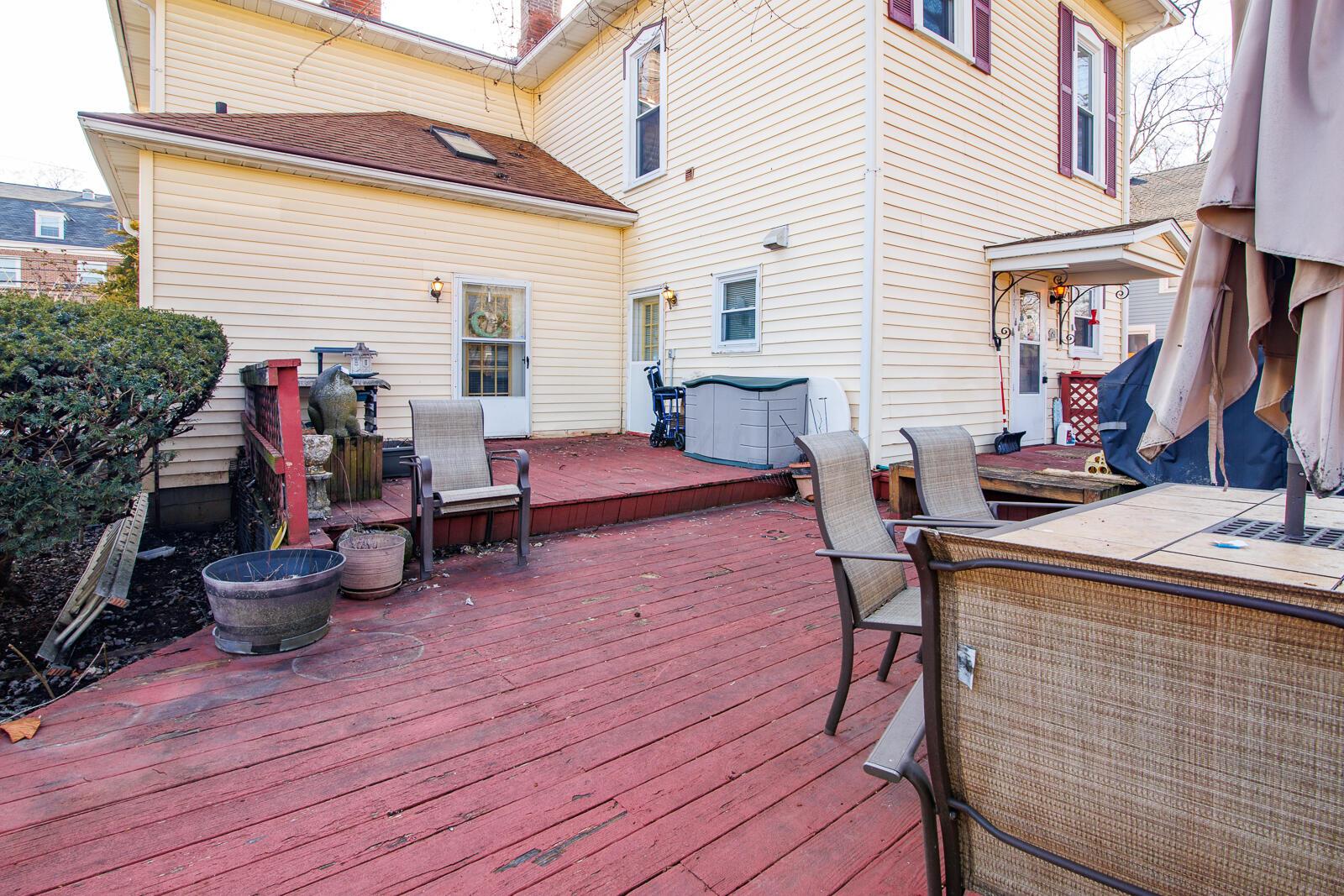 240 W Central Avenue