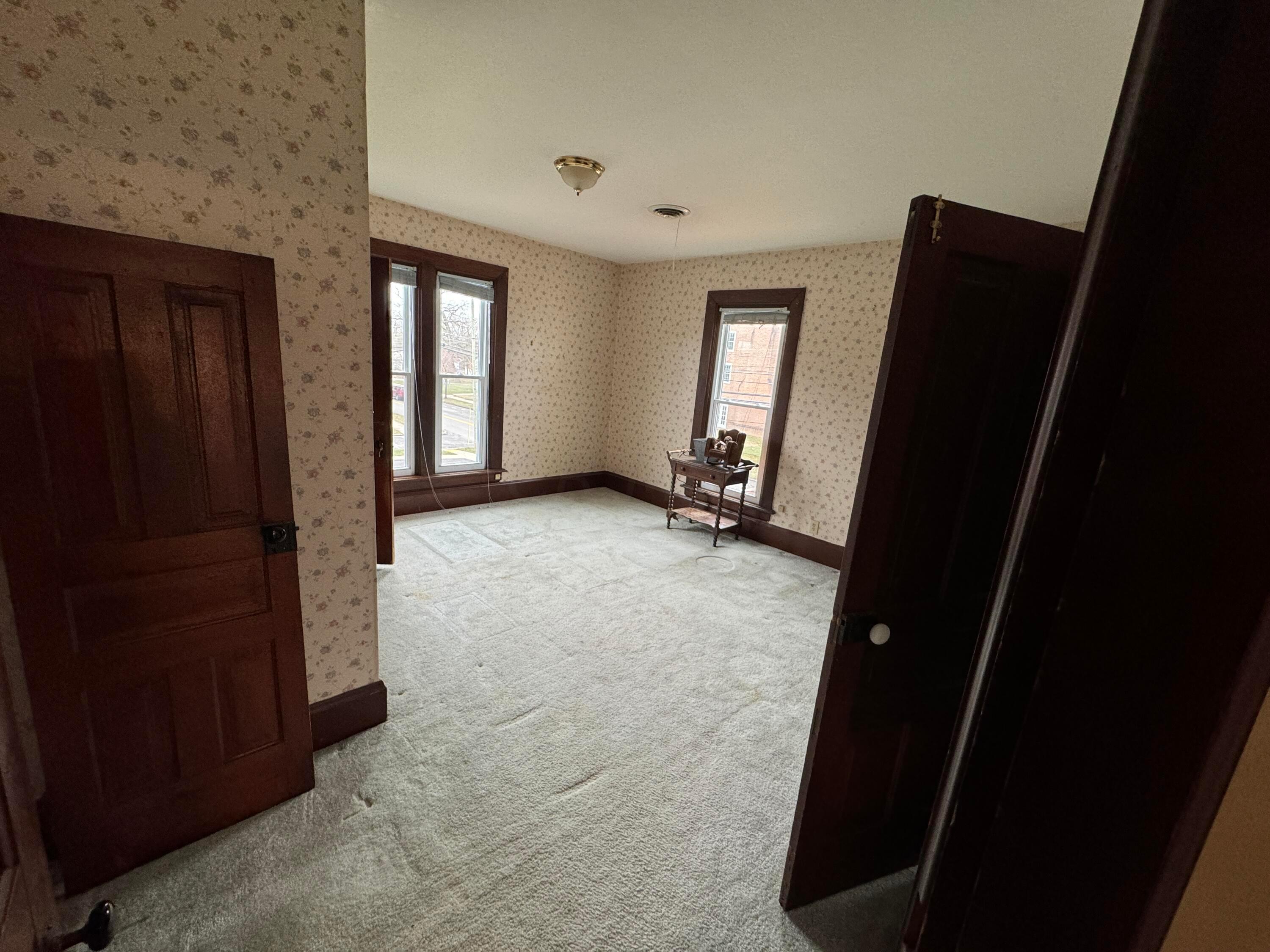 240 W Central Avenue