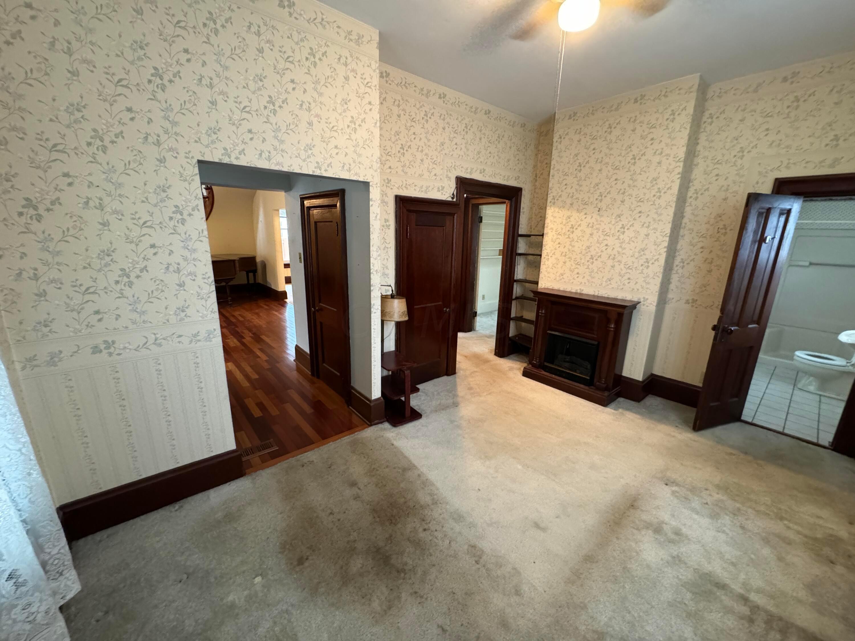 240 W Central Avenue