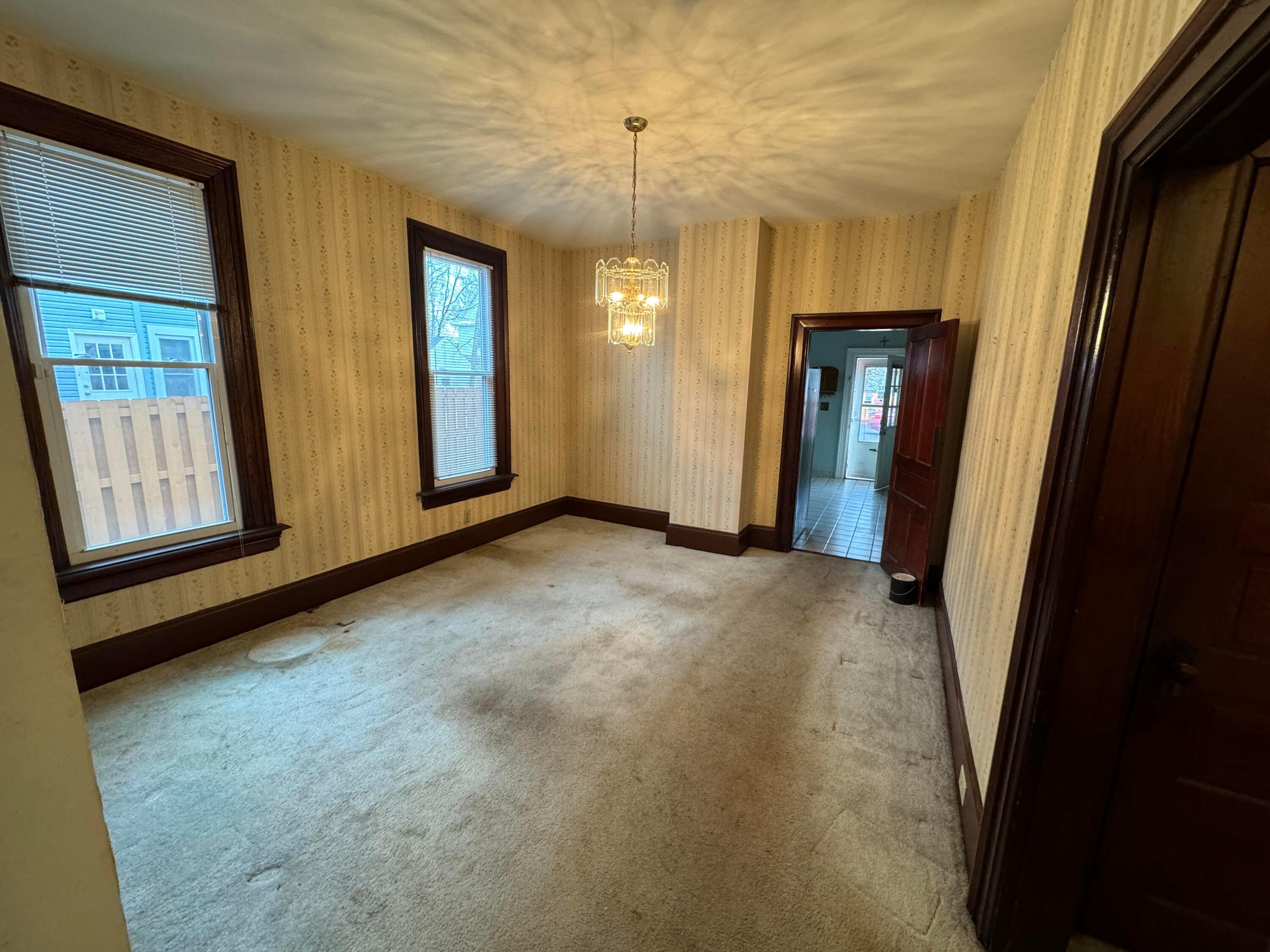 240 W Central Avenue