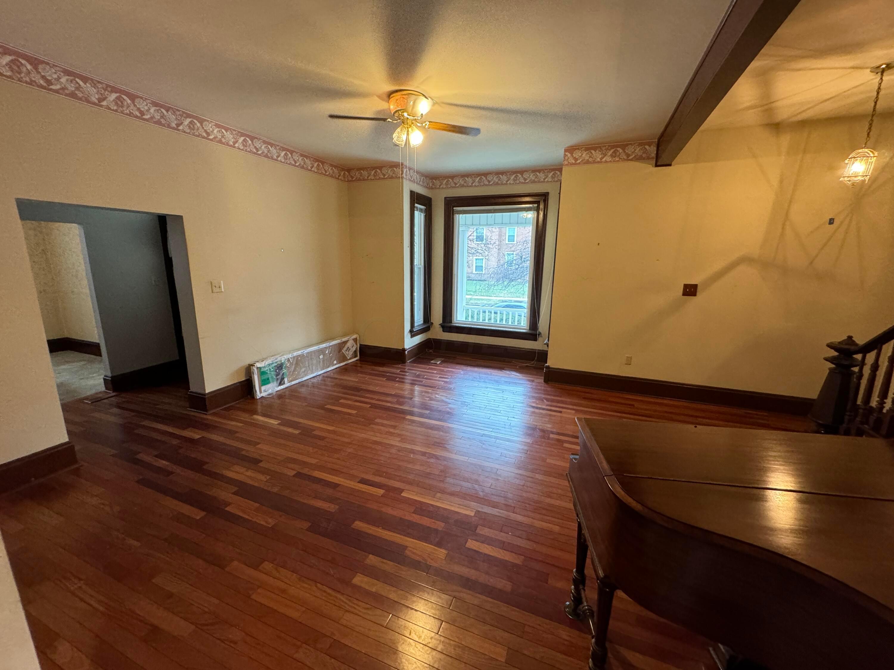 240 W Central Avenue