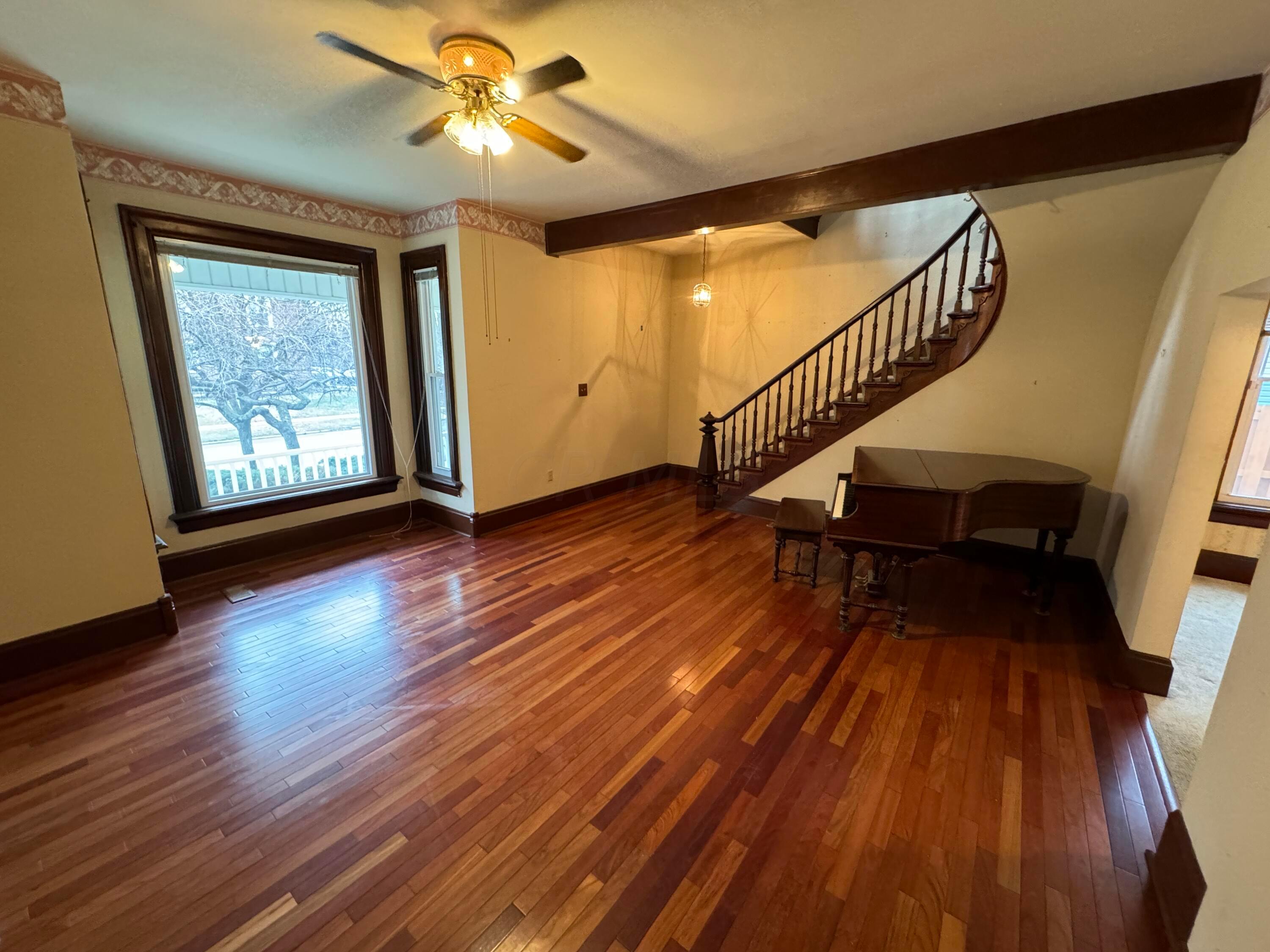 240 W Central Avenue