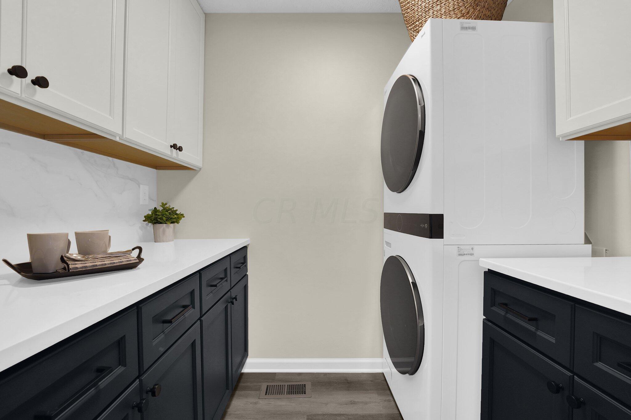 5803 Blendon Place Drive, 13E