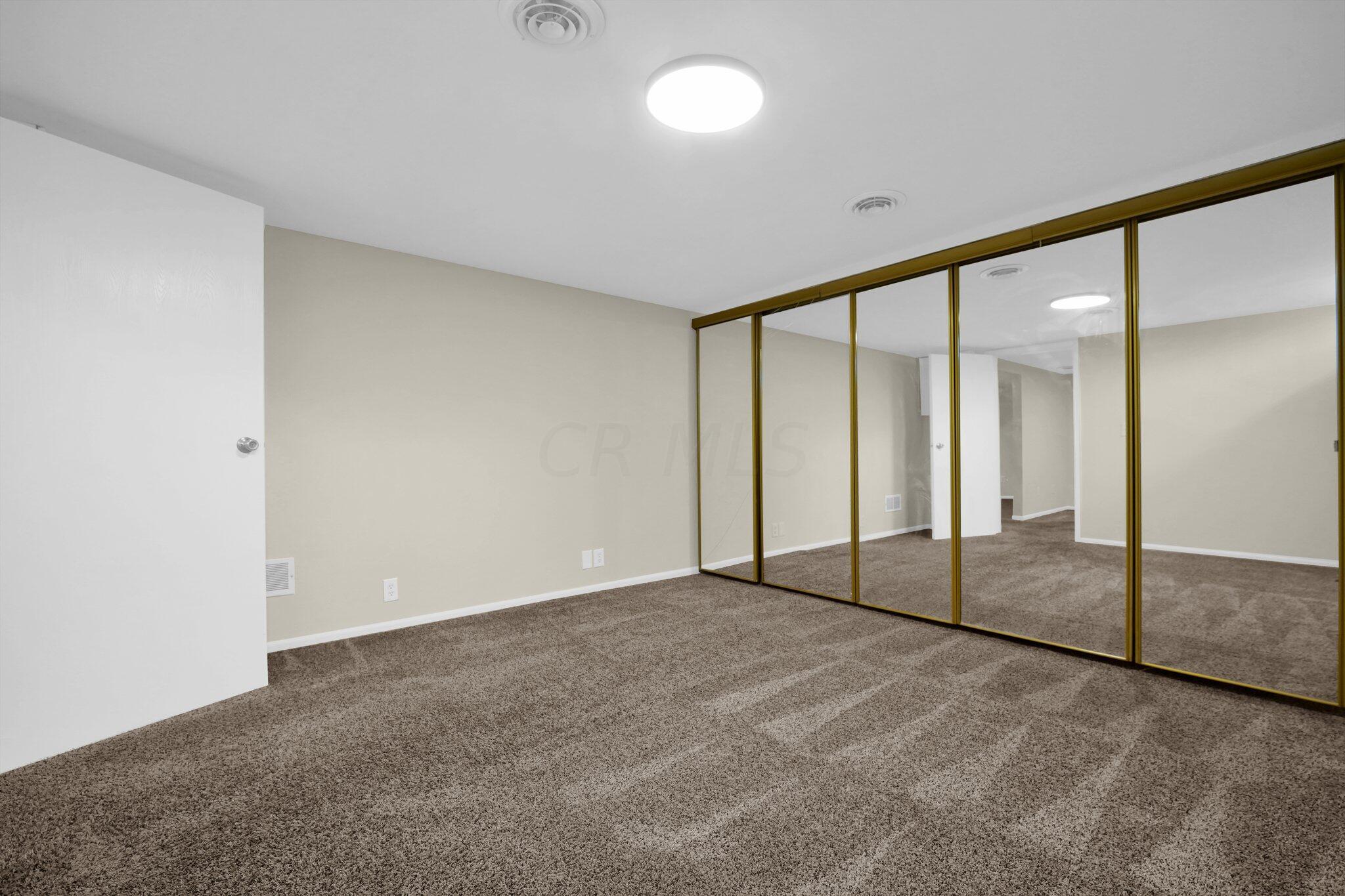 5803 Blendon Place Drive, 13E