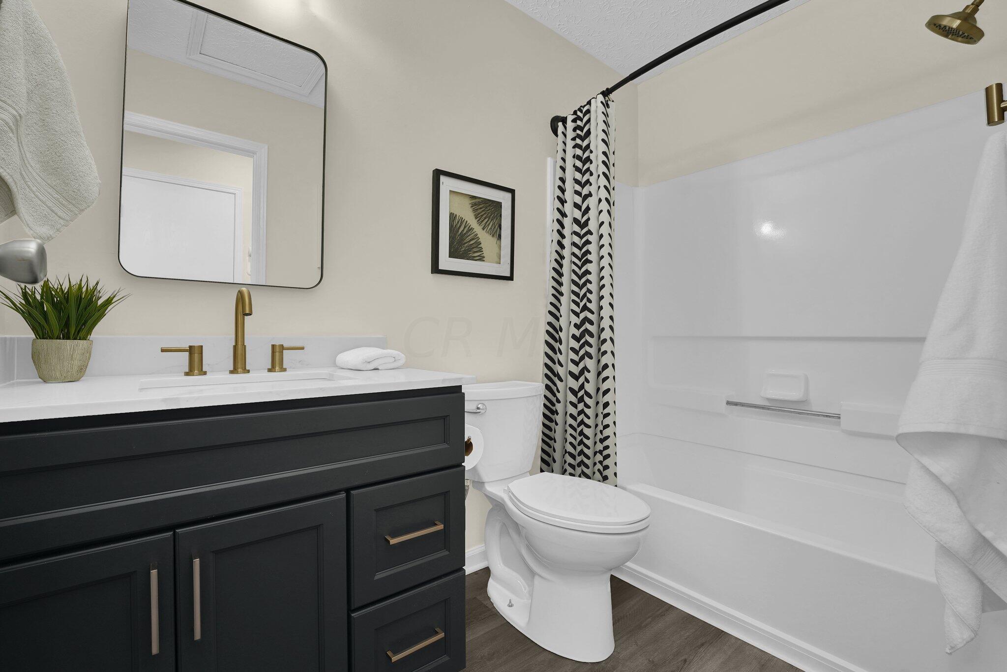 5803 Blendon Place Drive, 13E