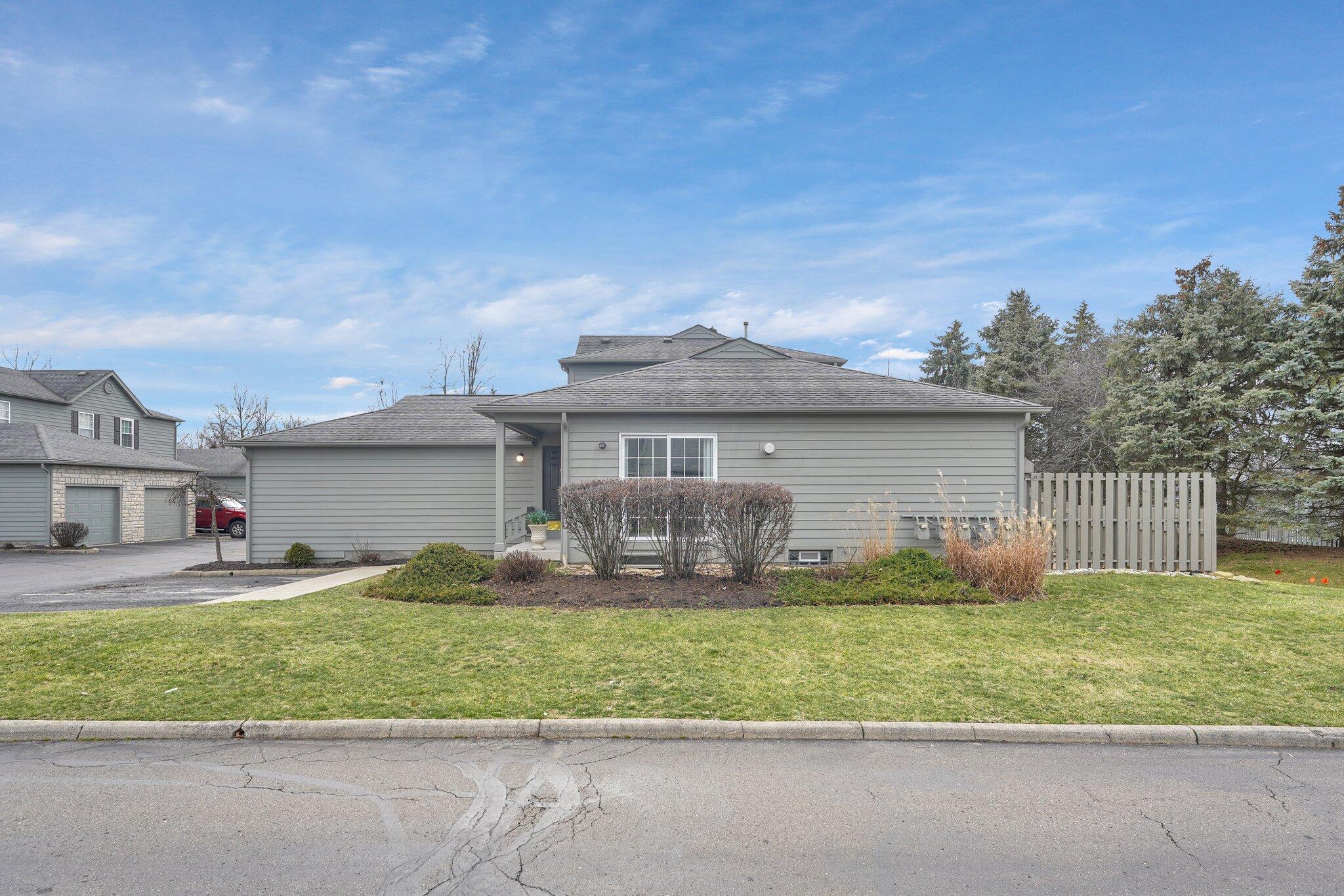 5803 Blendon Place Drive, 13E