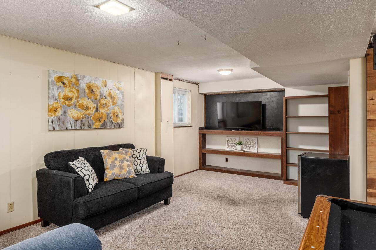 3186 Woodstone Court