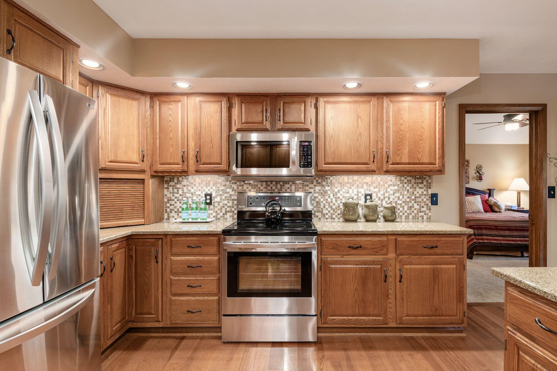 417 Six Pence Circle