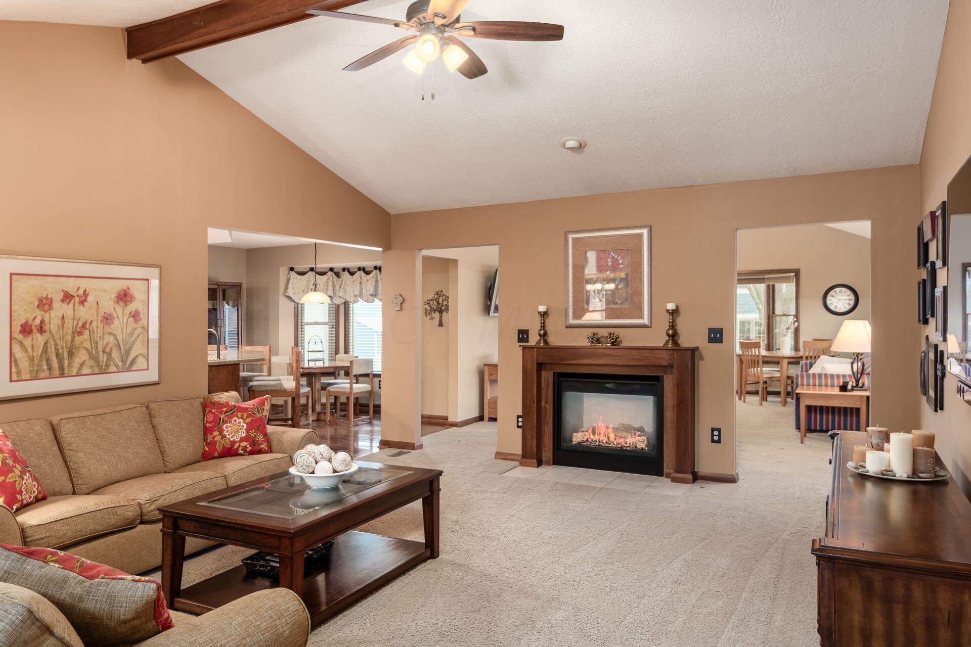 417 Six Pence Circle