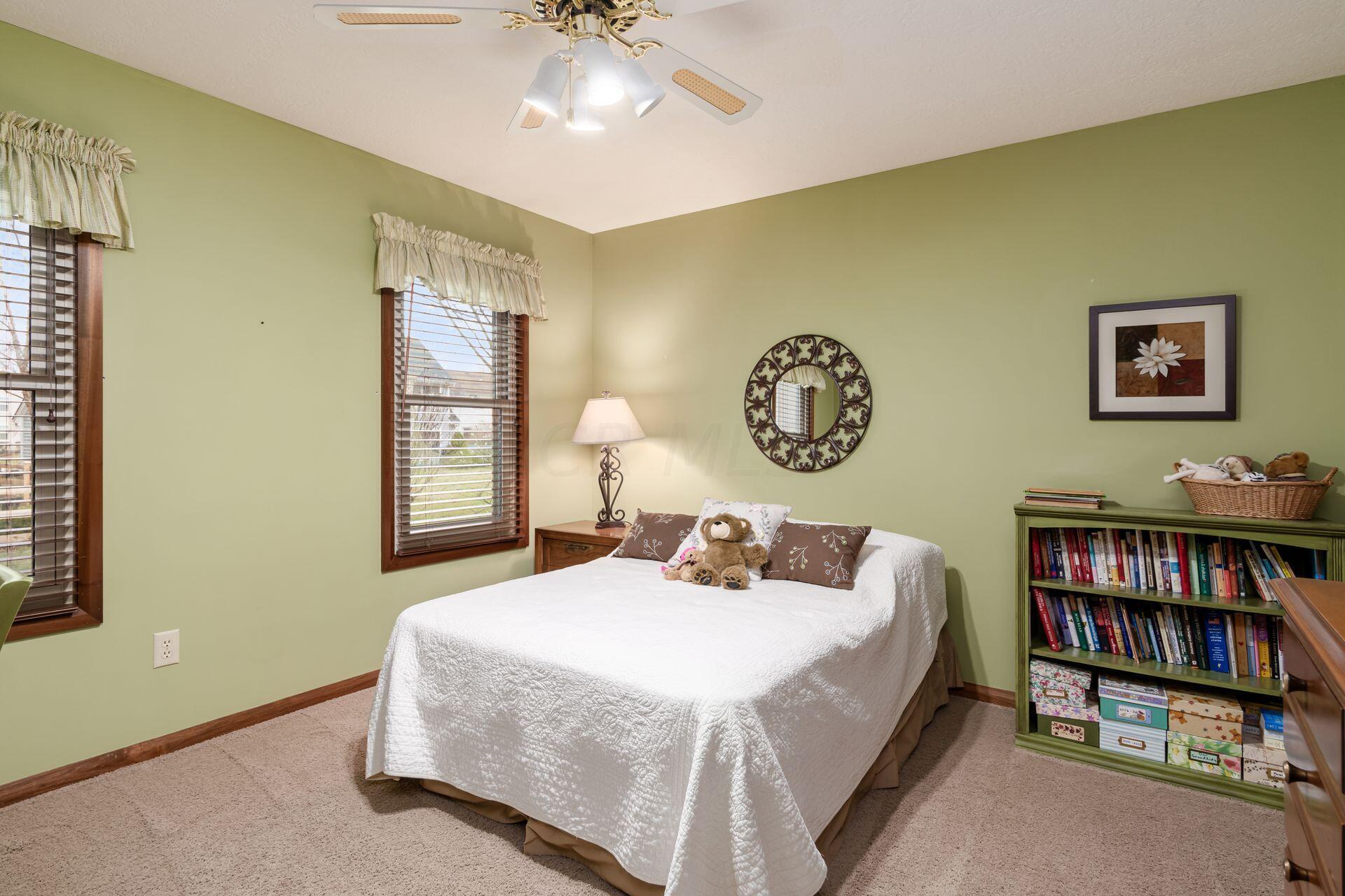 417 Six Pence Circle