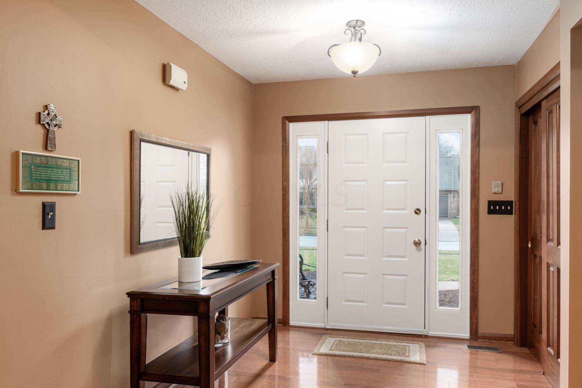 417 Six Pence Circle