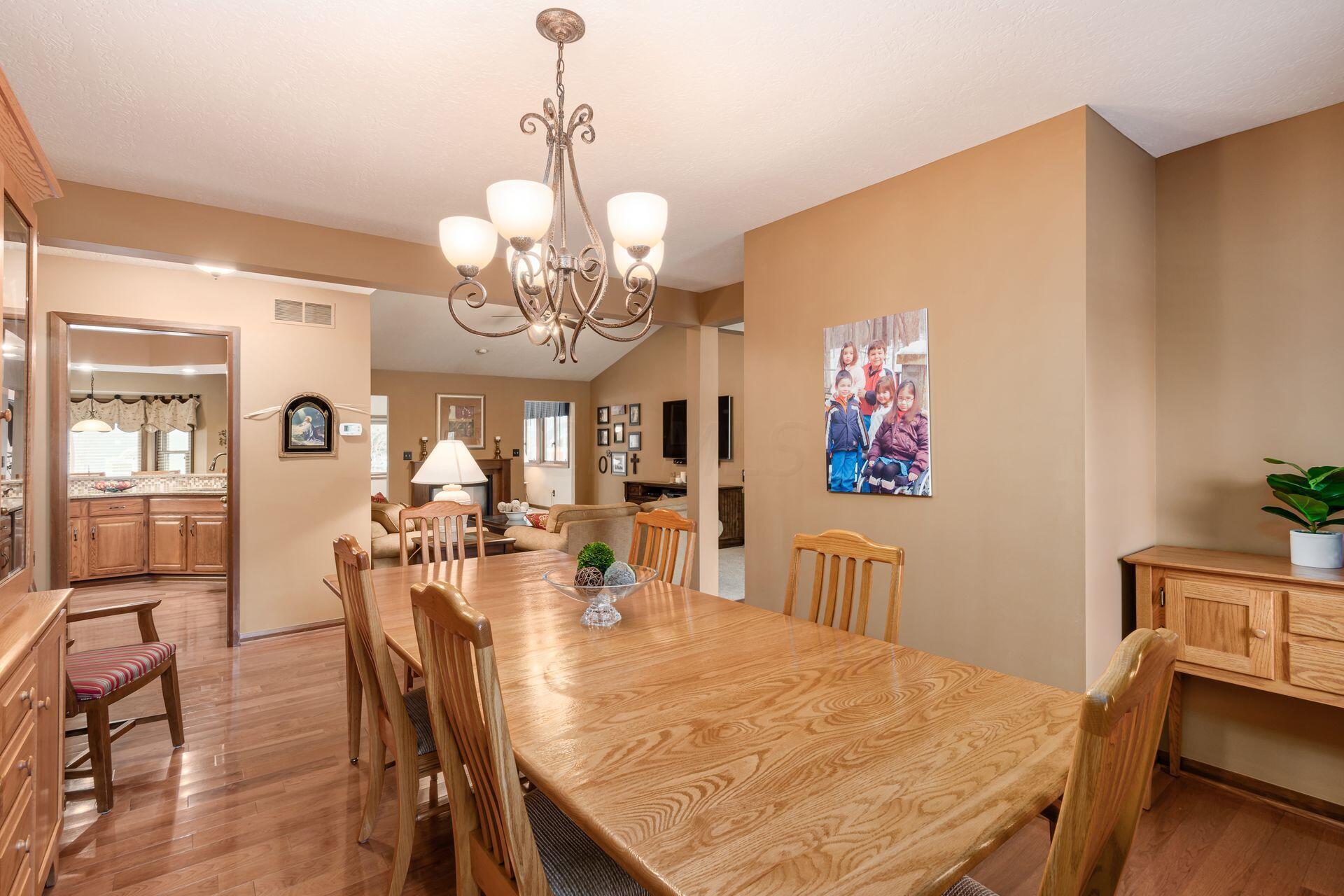 417 Six Pence Circle