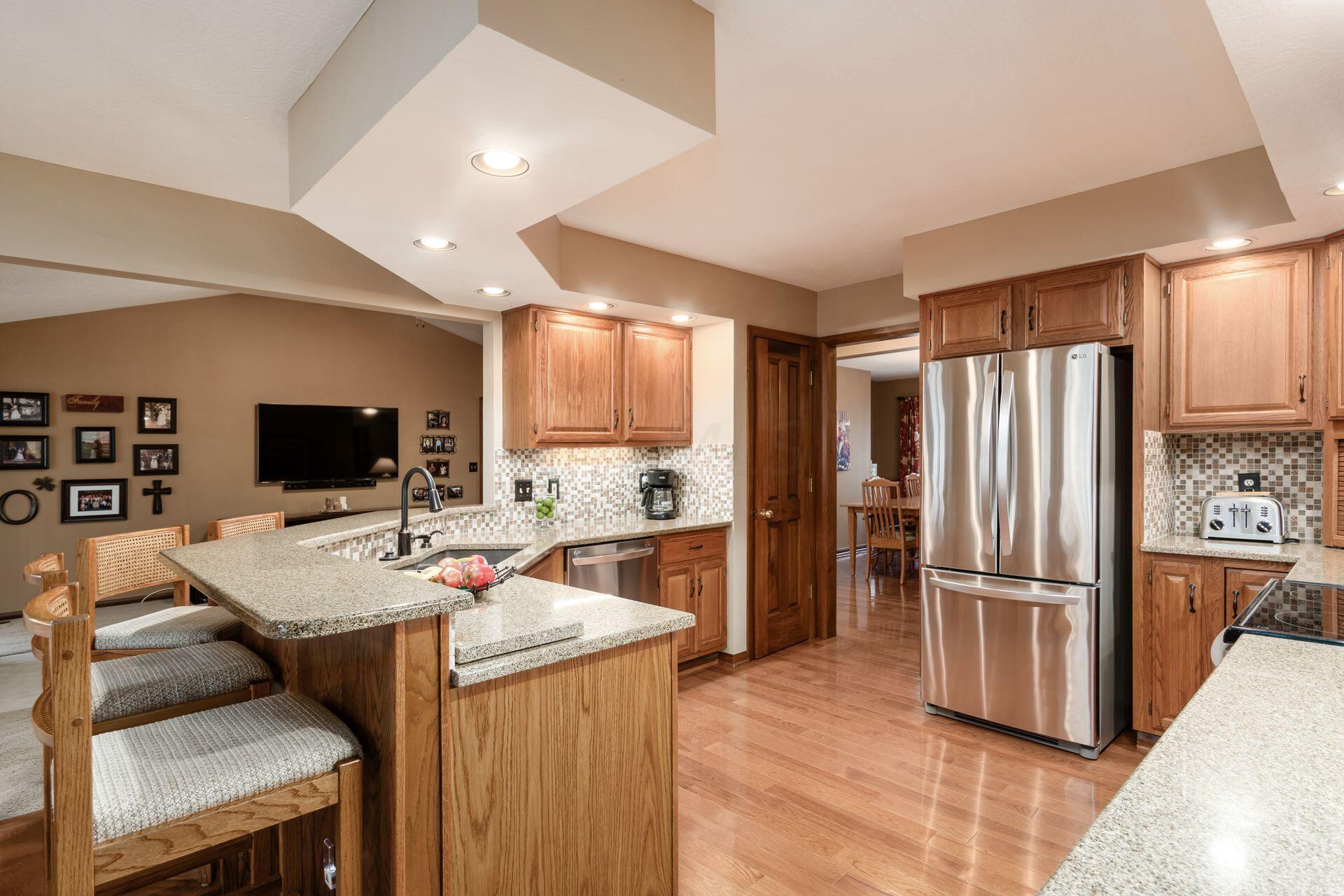 417 Six Pence Circle