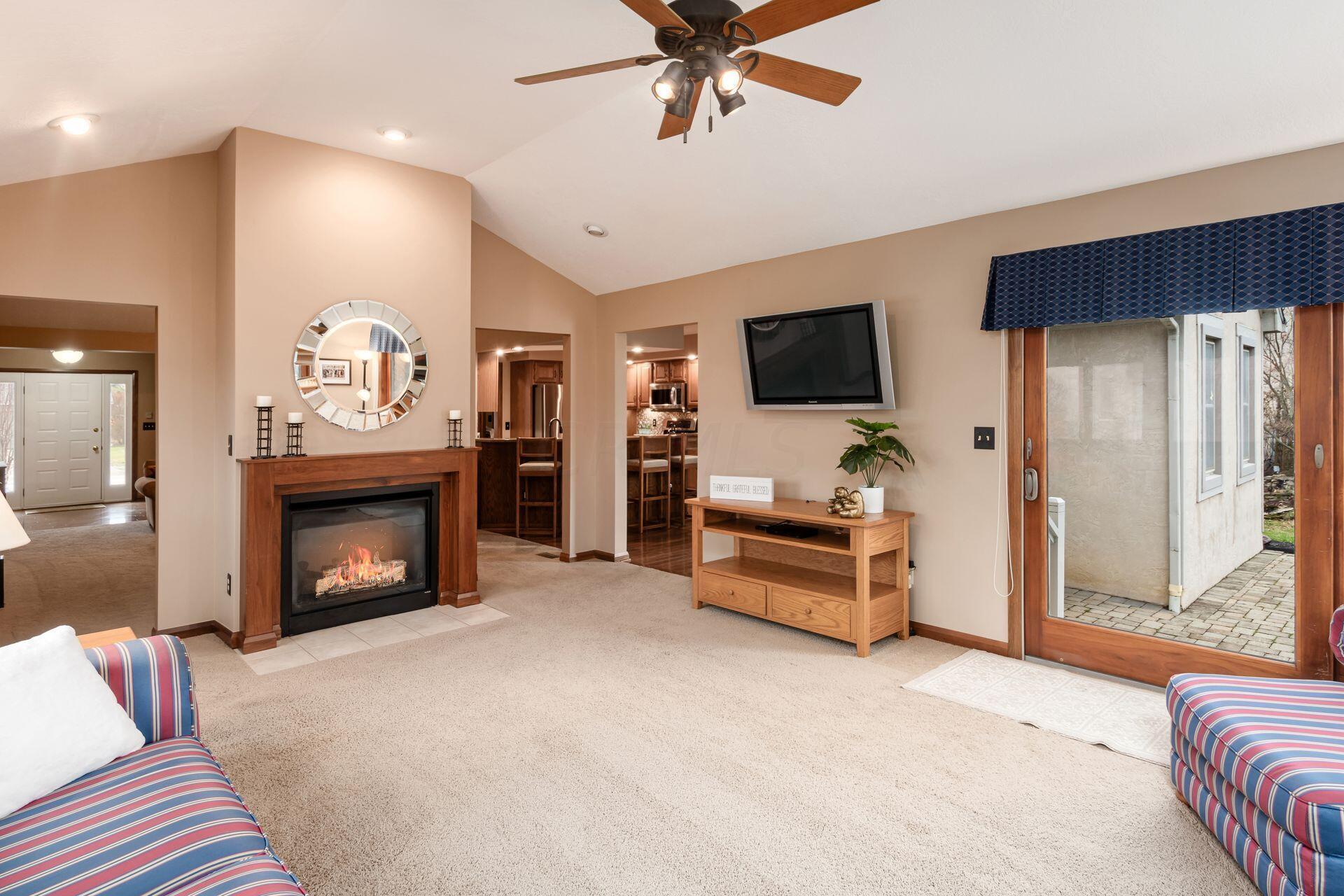 417 Six Pence Circle