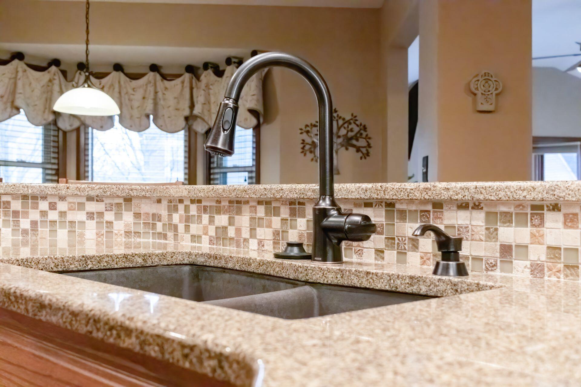 417 Six Pence Circle