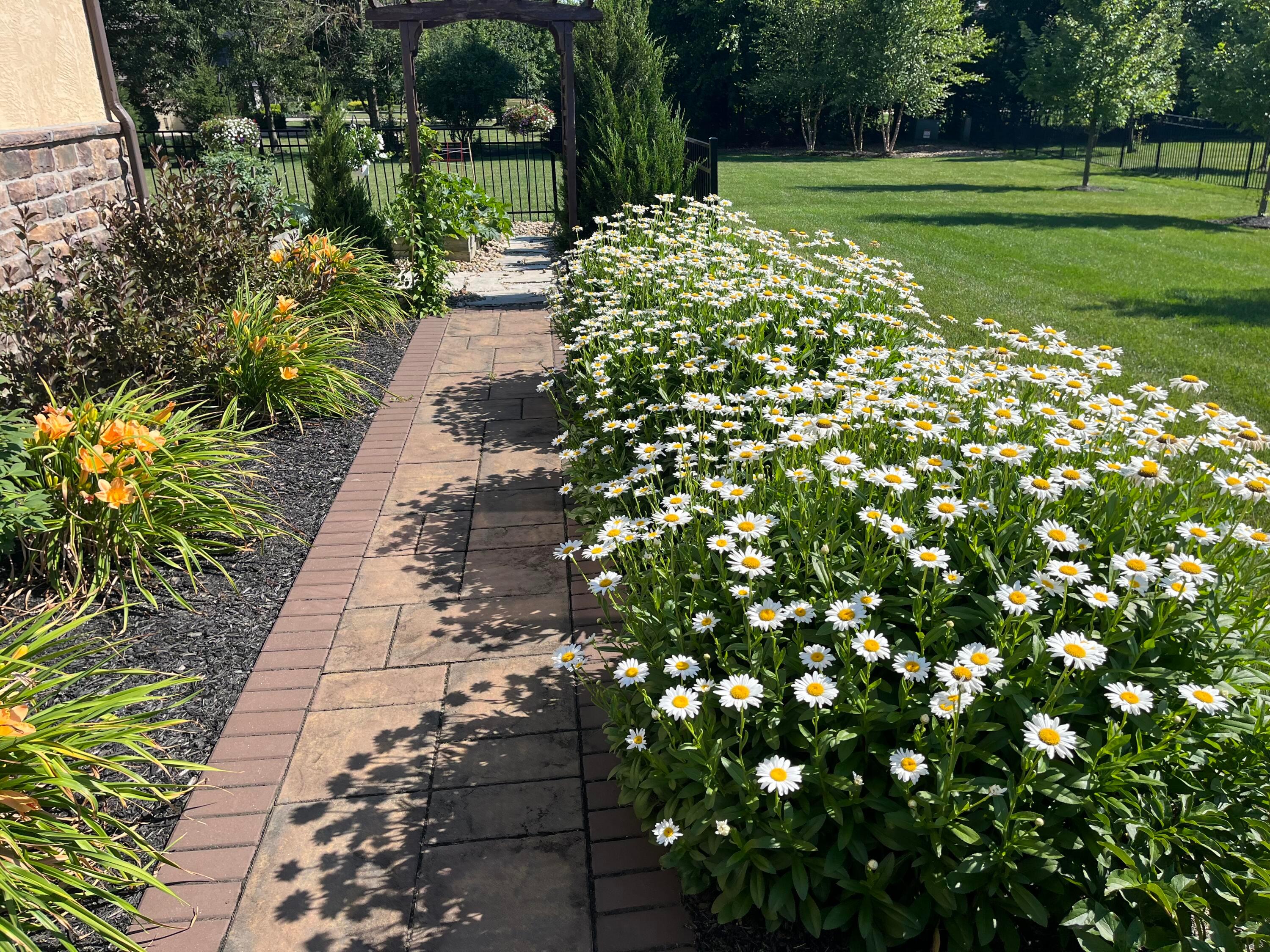 5750 Summer Ridge Lane