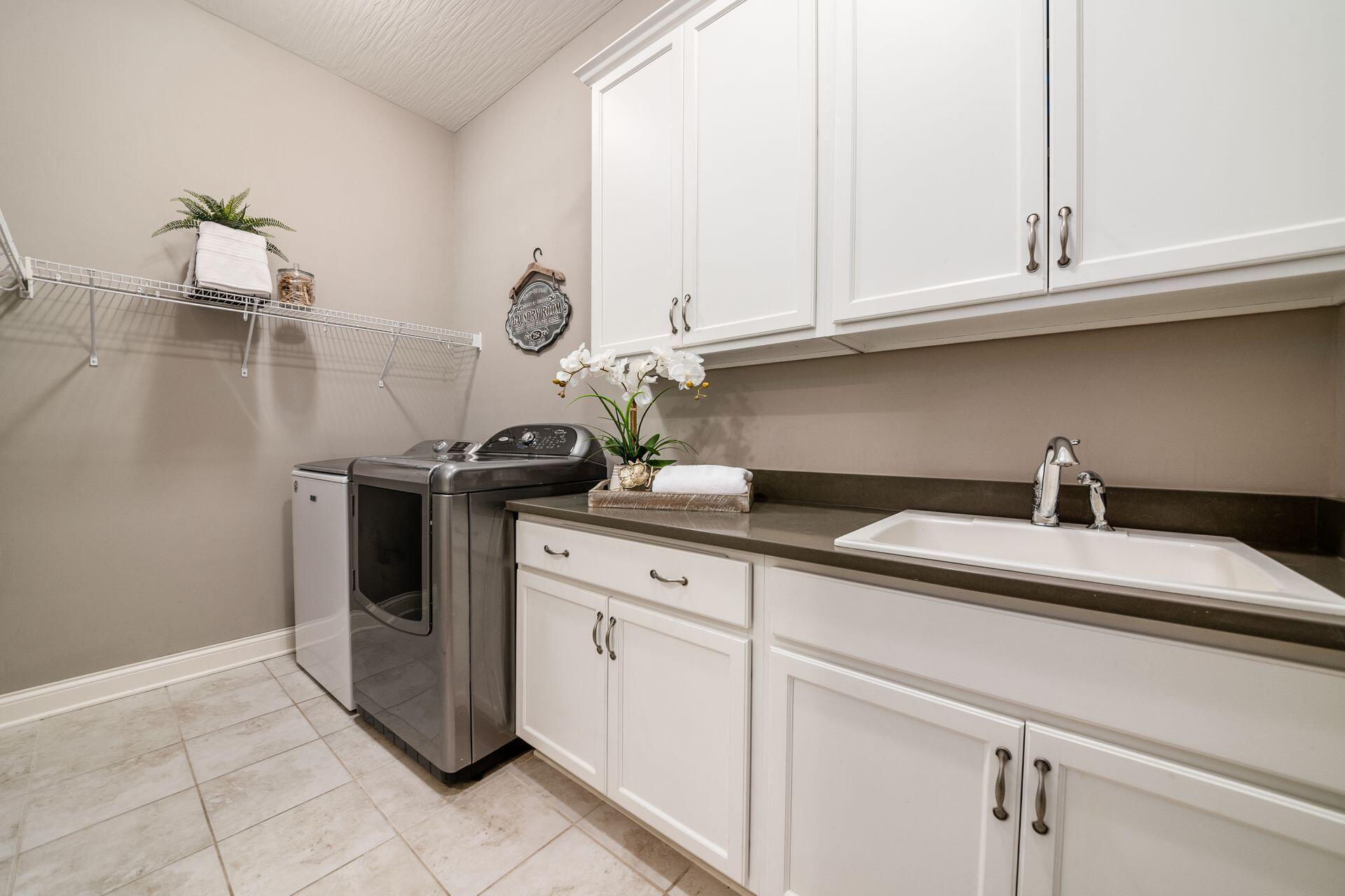 5750 Summer Ridge Lane