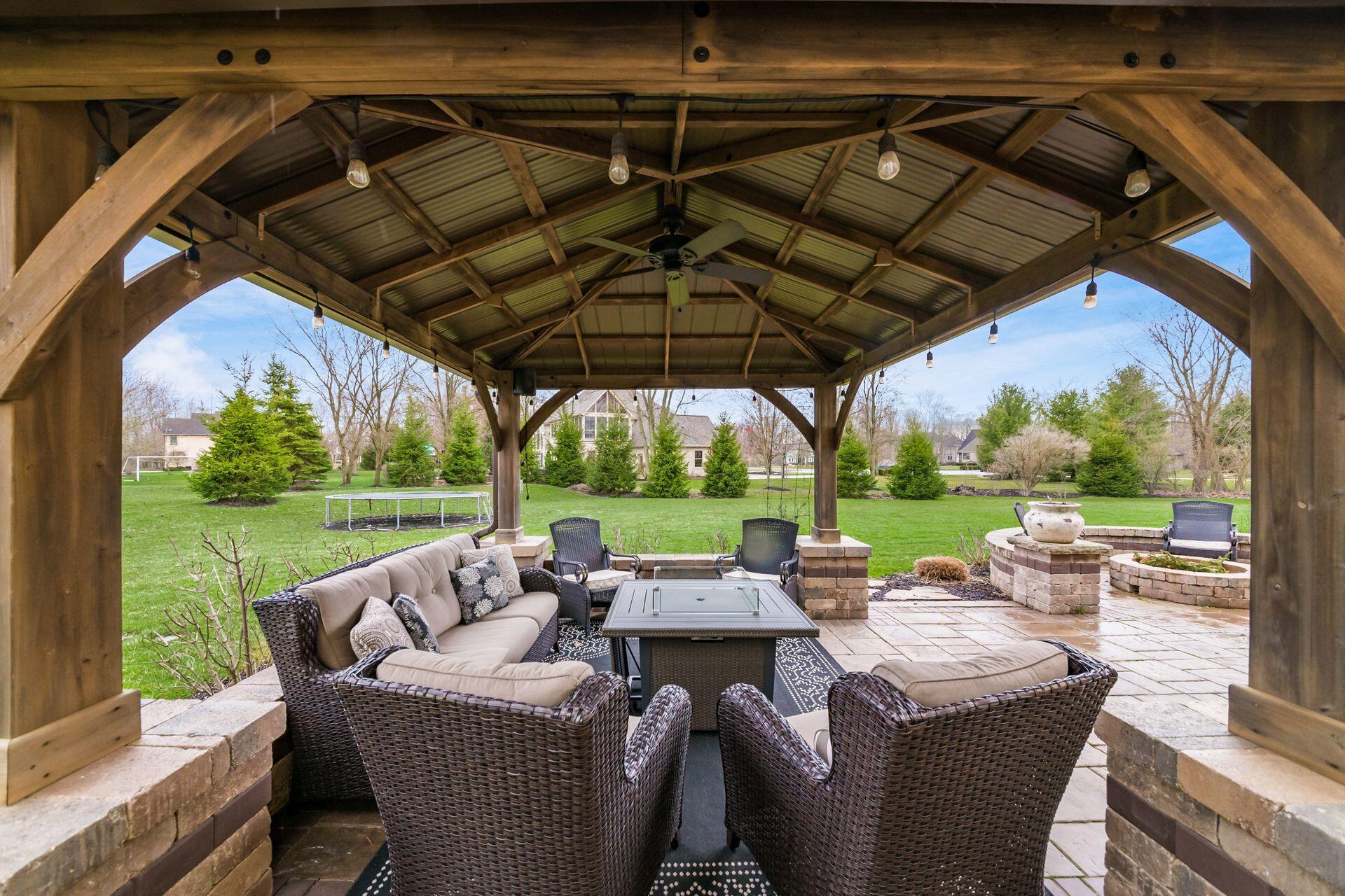 5750 Summer Ridge Lane