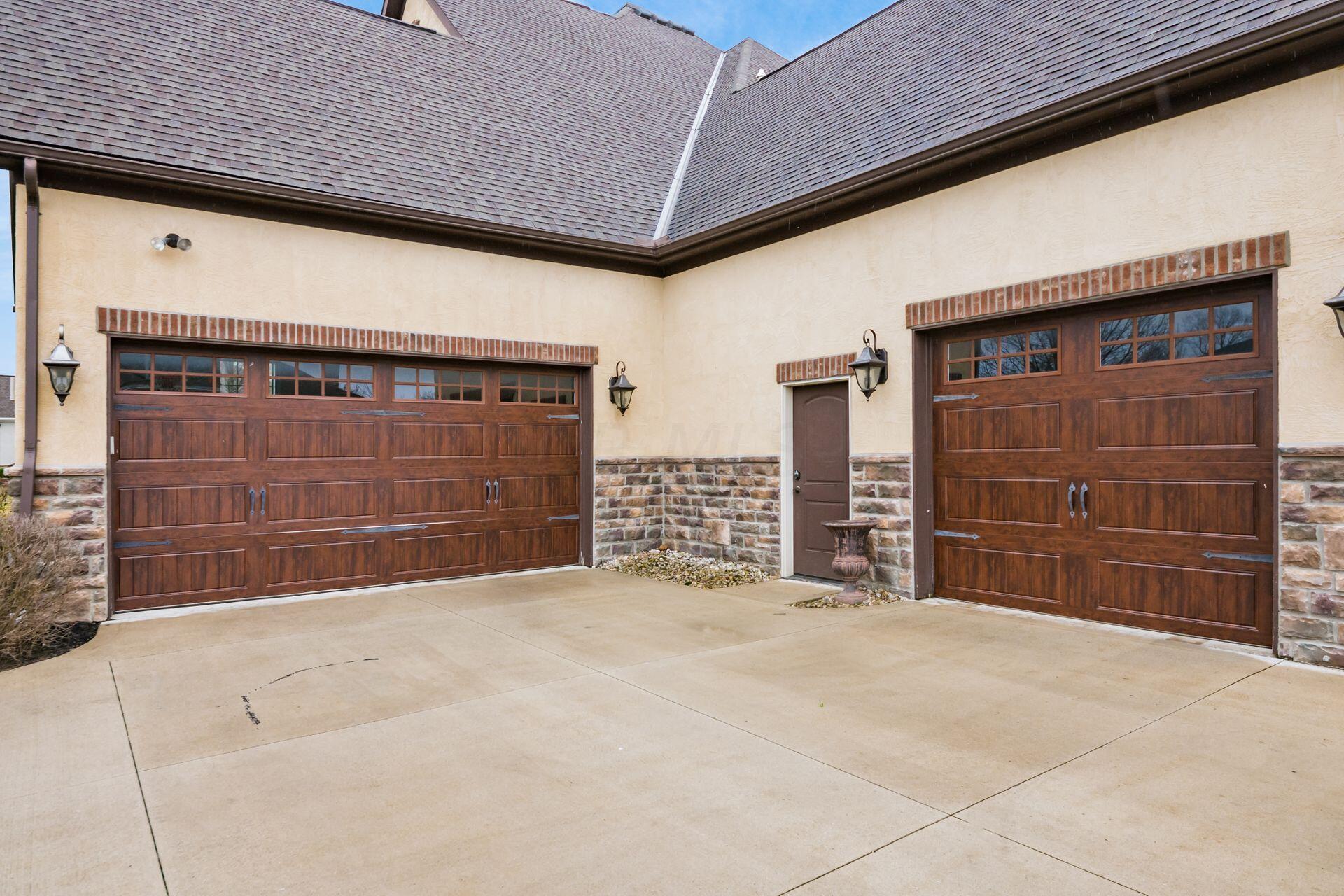 5750 Summer Ridge Lane