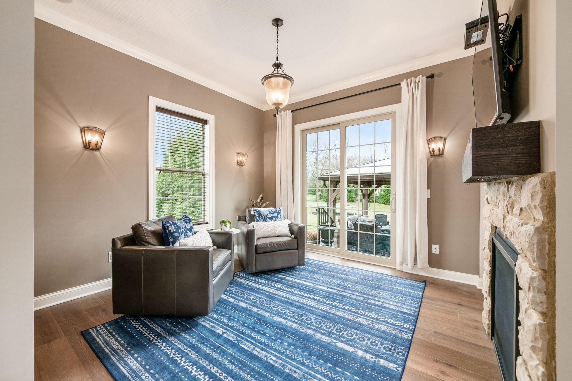 5750 Summer Ridge Lane