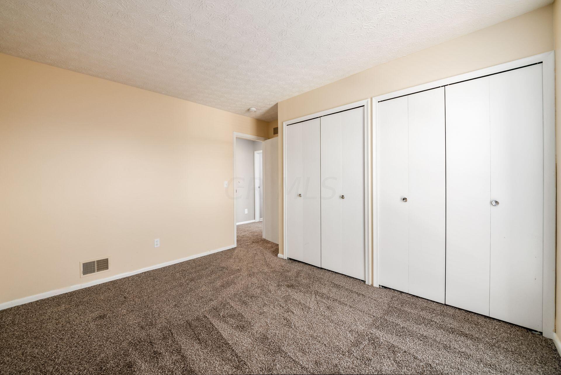 4815 Powderhorn Lane, 1