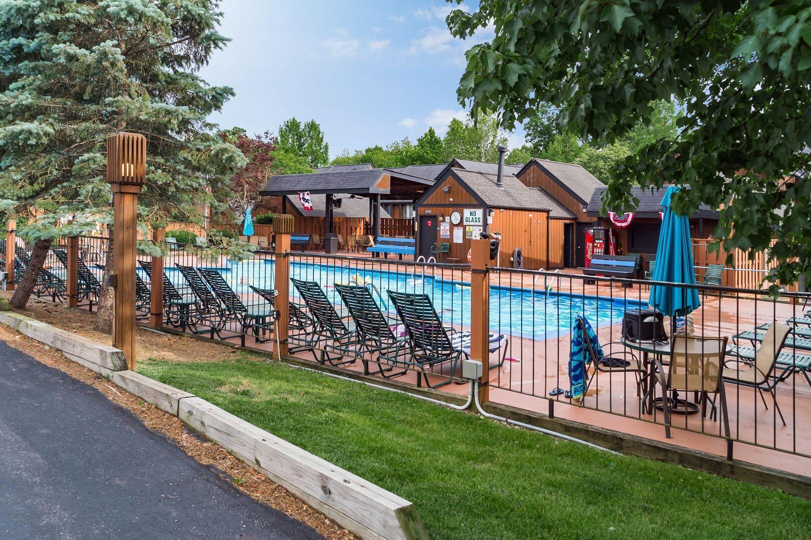 4815 Powderhorn Lane, 1