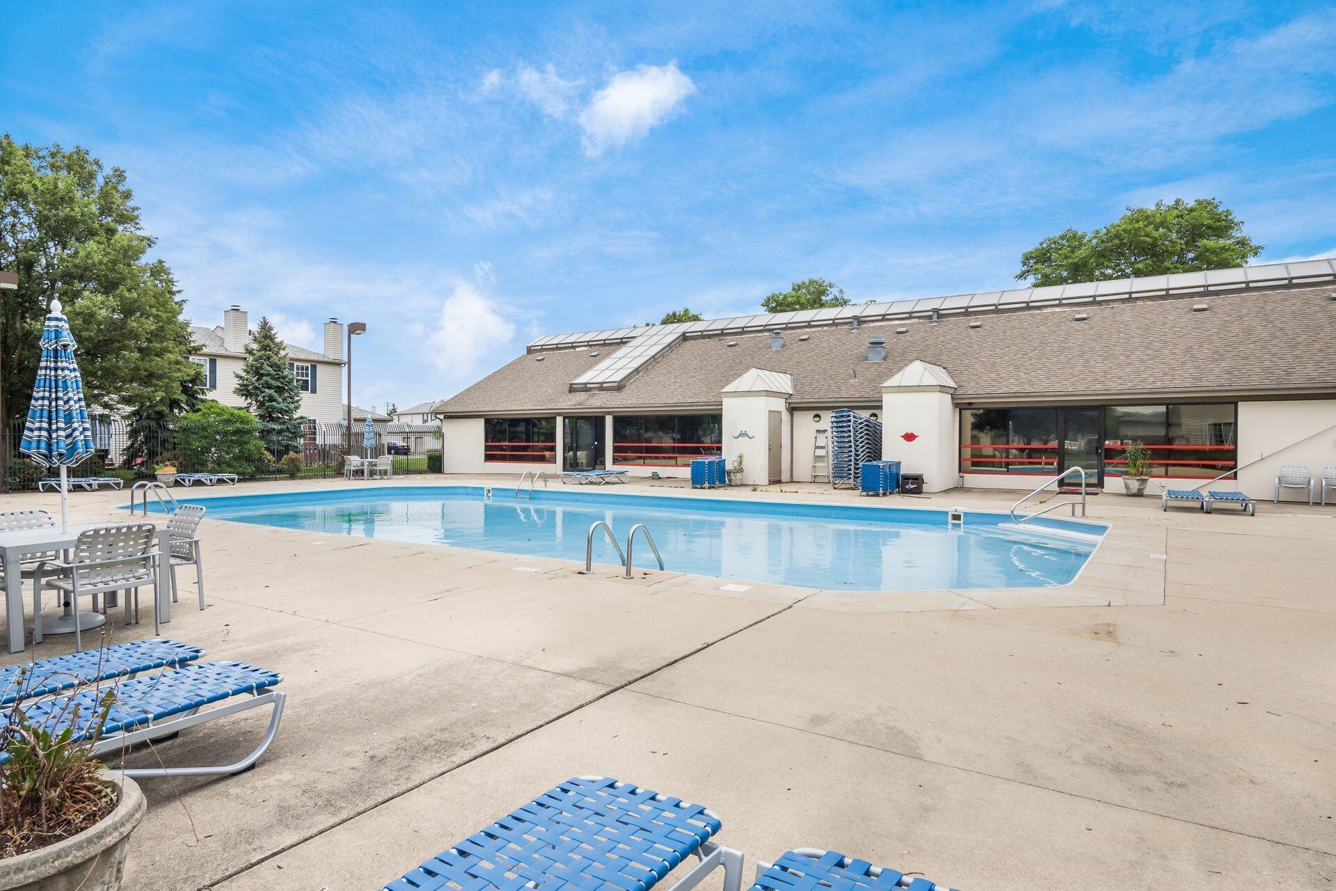 2039 Burbridge Lane, 31C