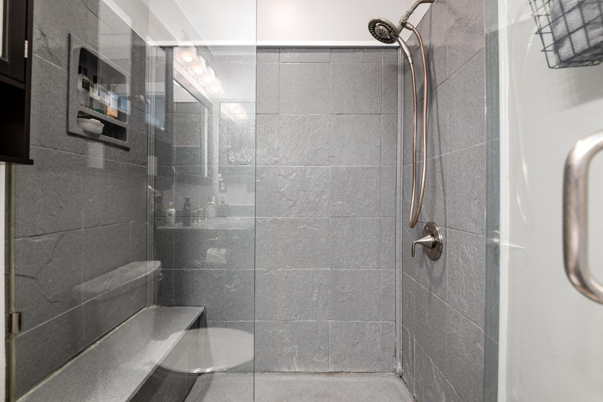 2039 Burbridge Lane, 31C