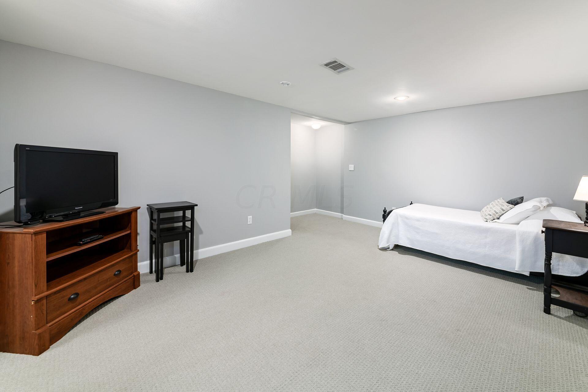 2039 Burbridge Lane, 31C