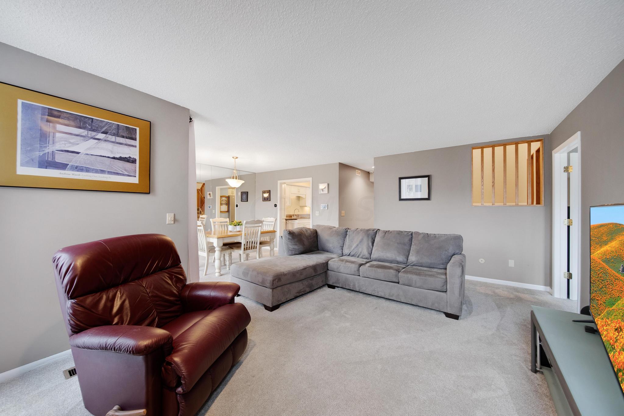 4775 Smoketalk Lane, 8