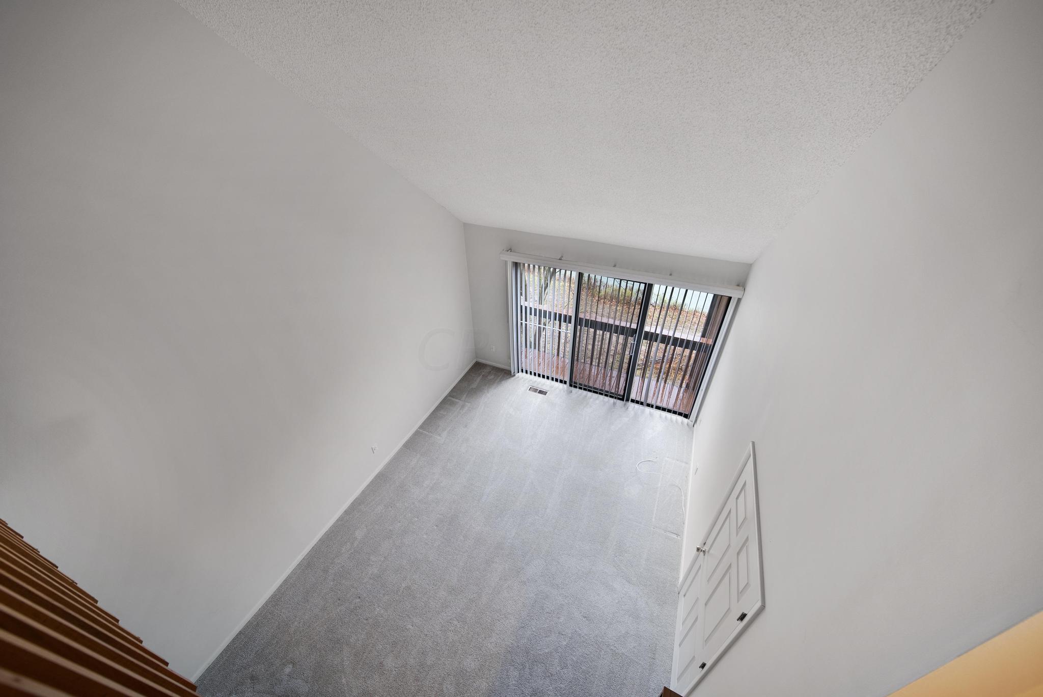 4775 Smoketalk Lane, 8